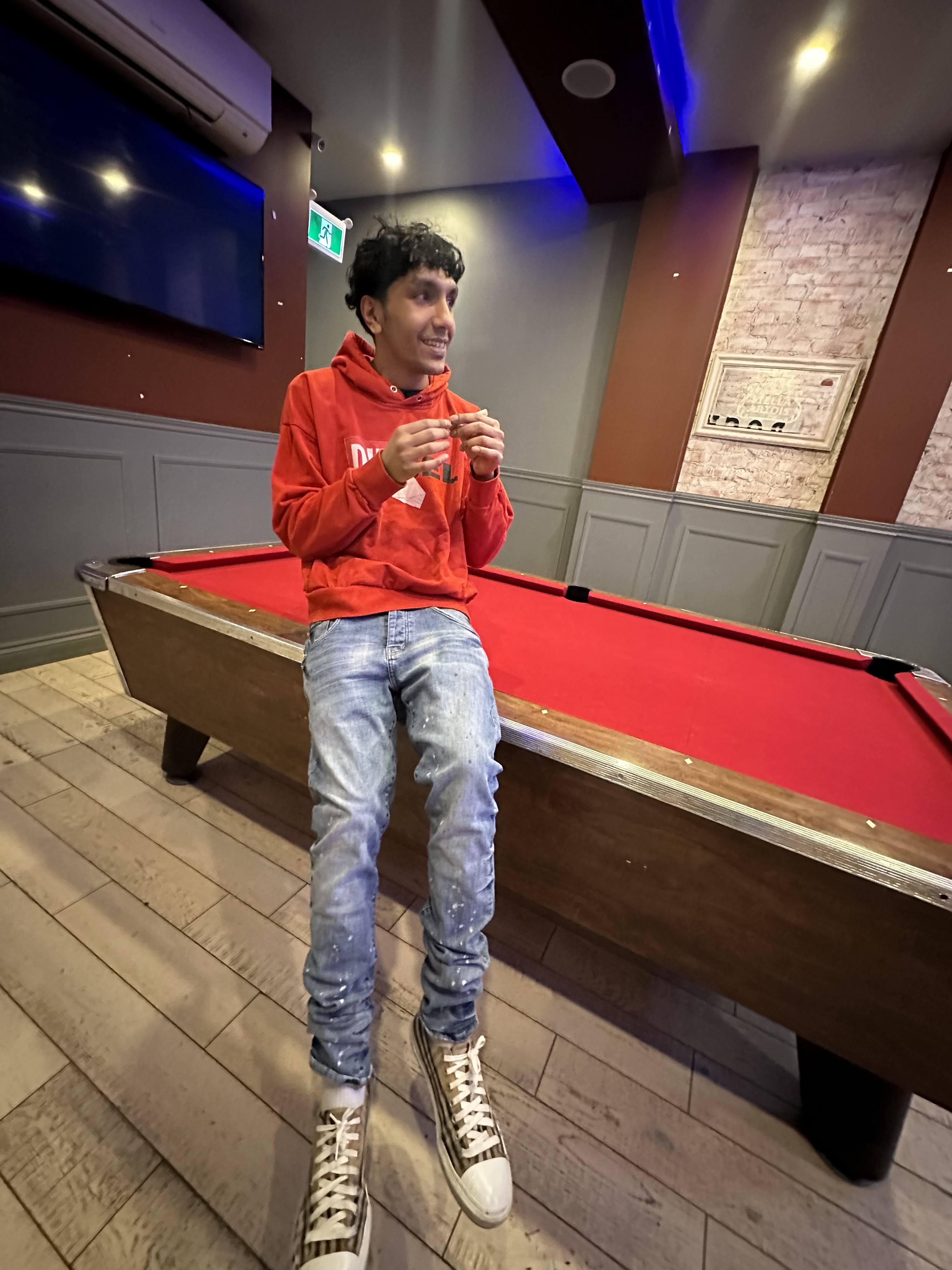 Tinder profile picture for @numi