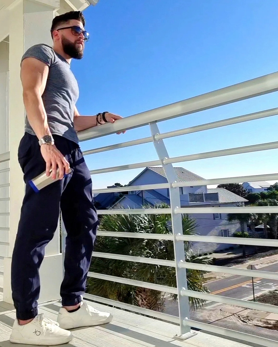 Tinder profile picture for @tenerife