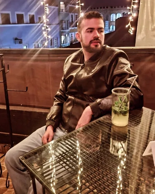 Tinder profile picture for @madrigal