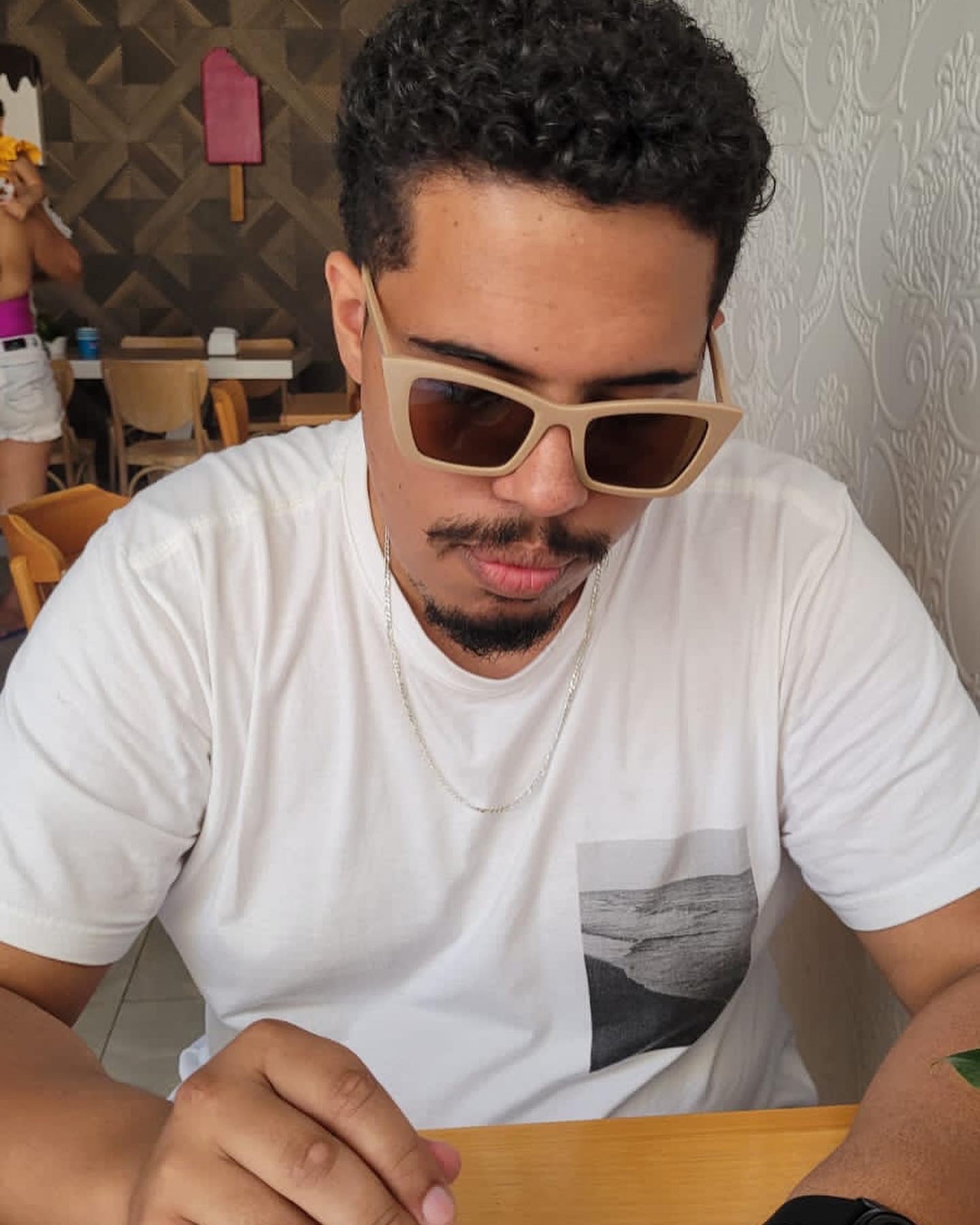 Tinder profile picture for @jsgarcia