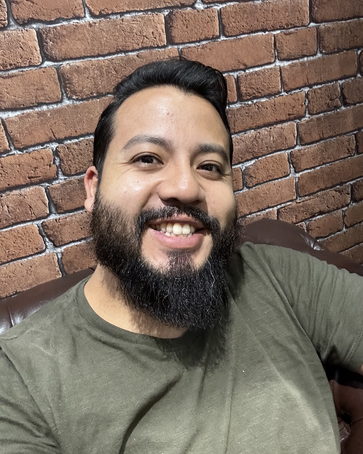 Tinder profile picture for @phellipe