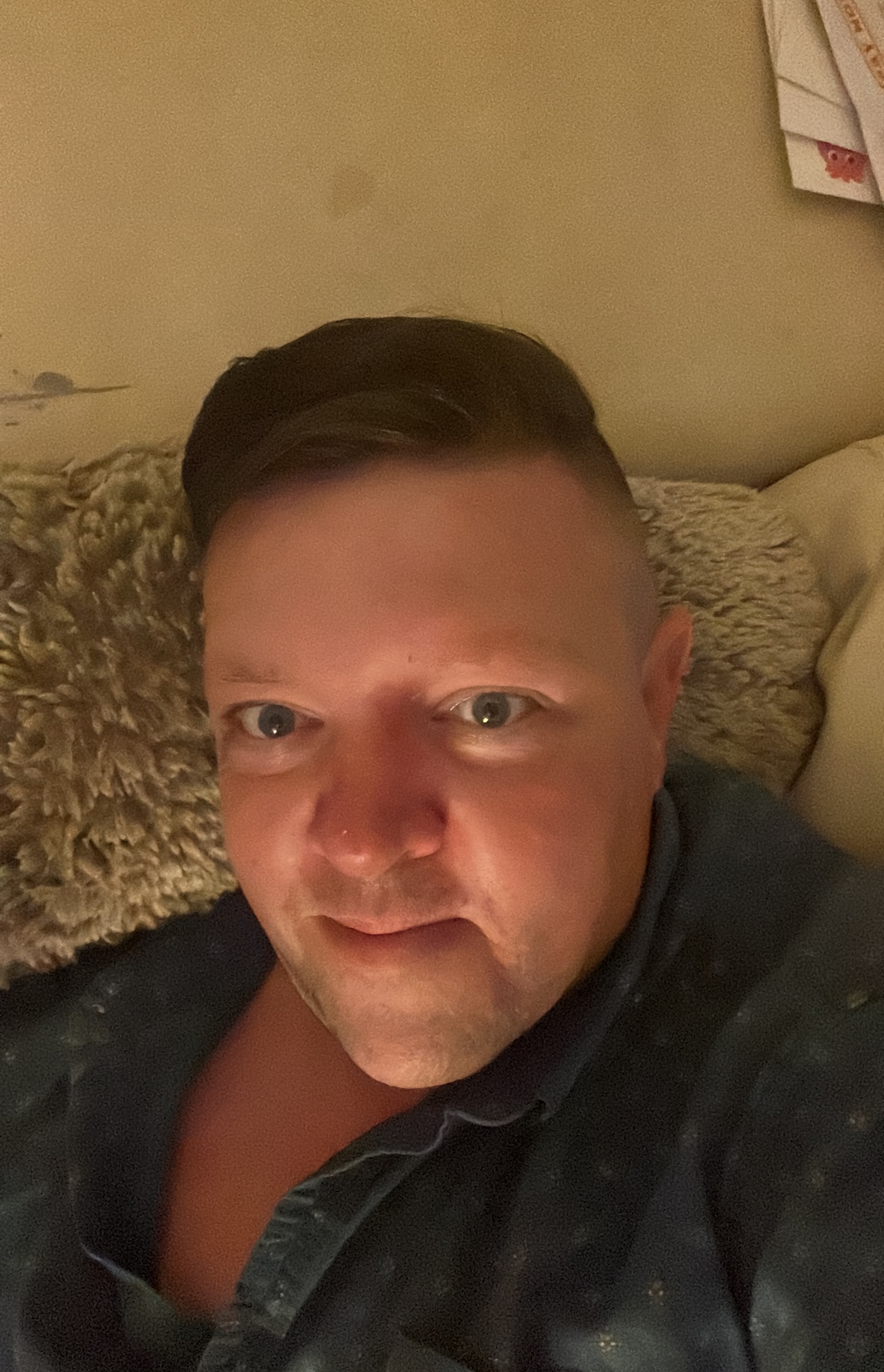 Tinder profile picture for @intrigued