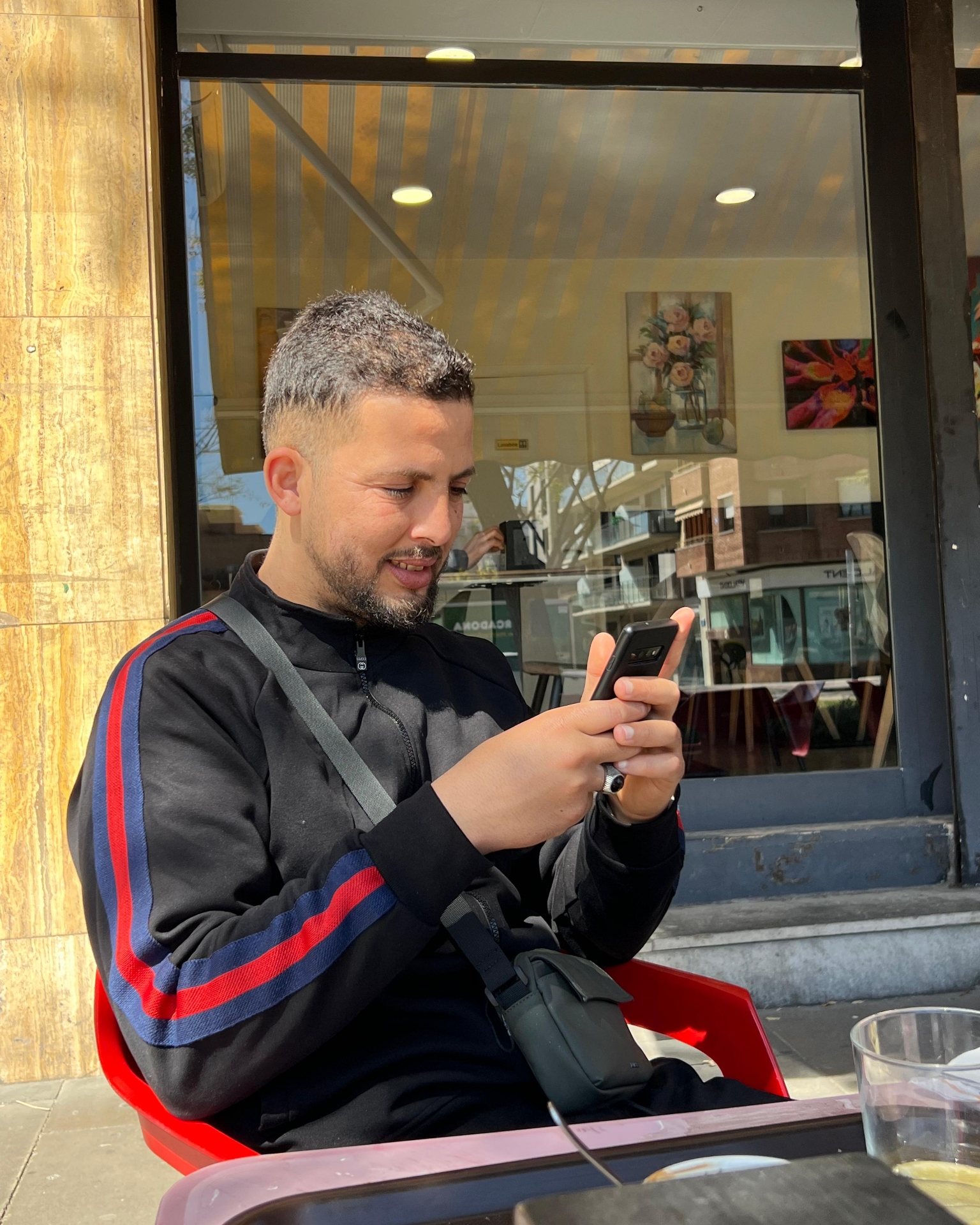 Tinder profile picture for @entrepreneurs