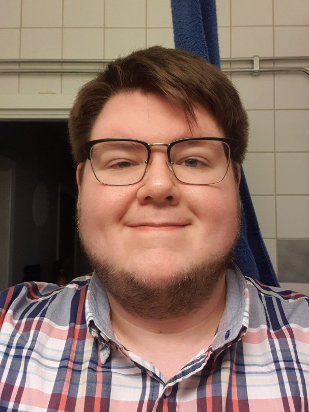 Tinder profile picture for @flour