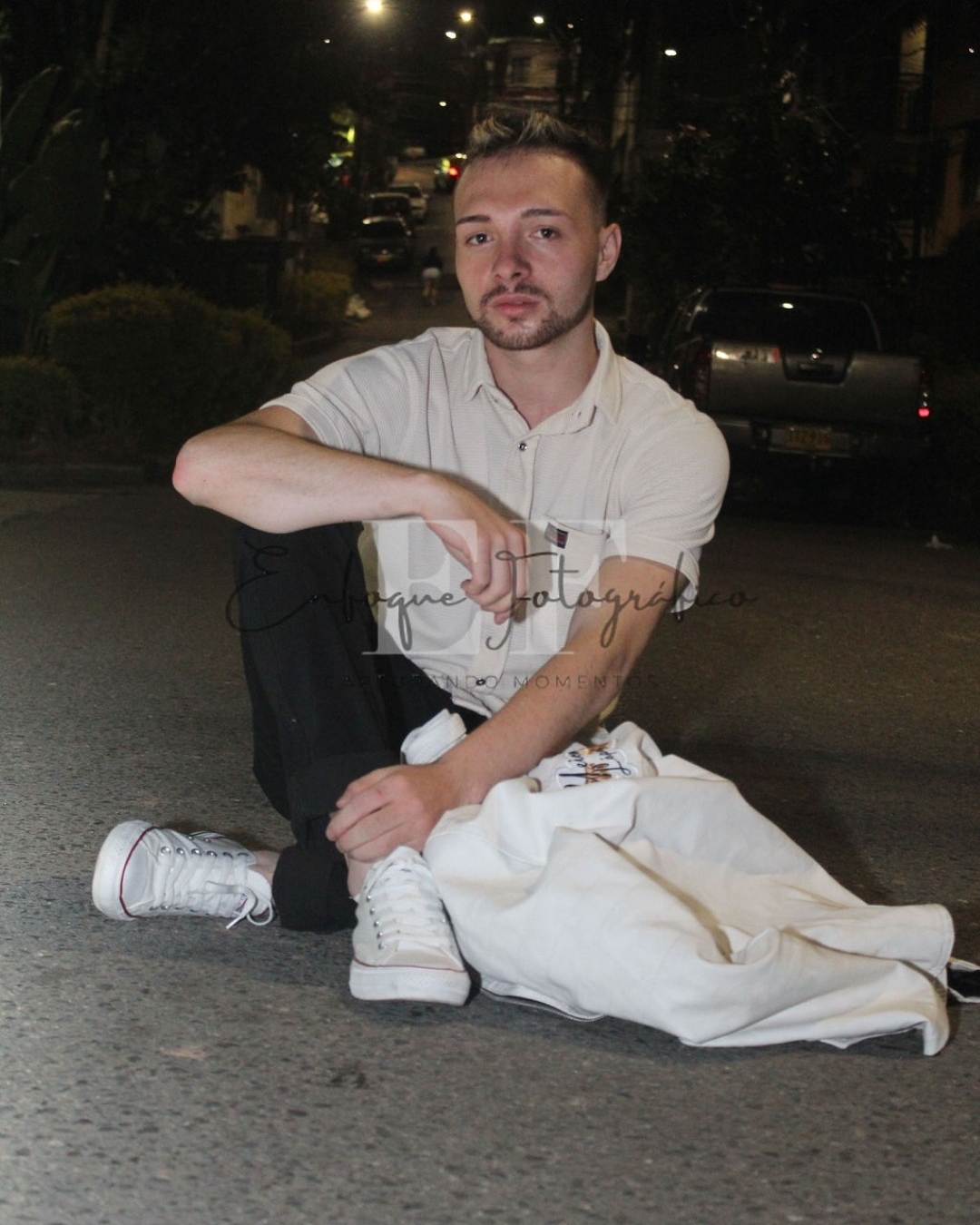 Tinder profile picture for @yef