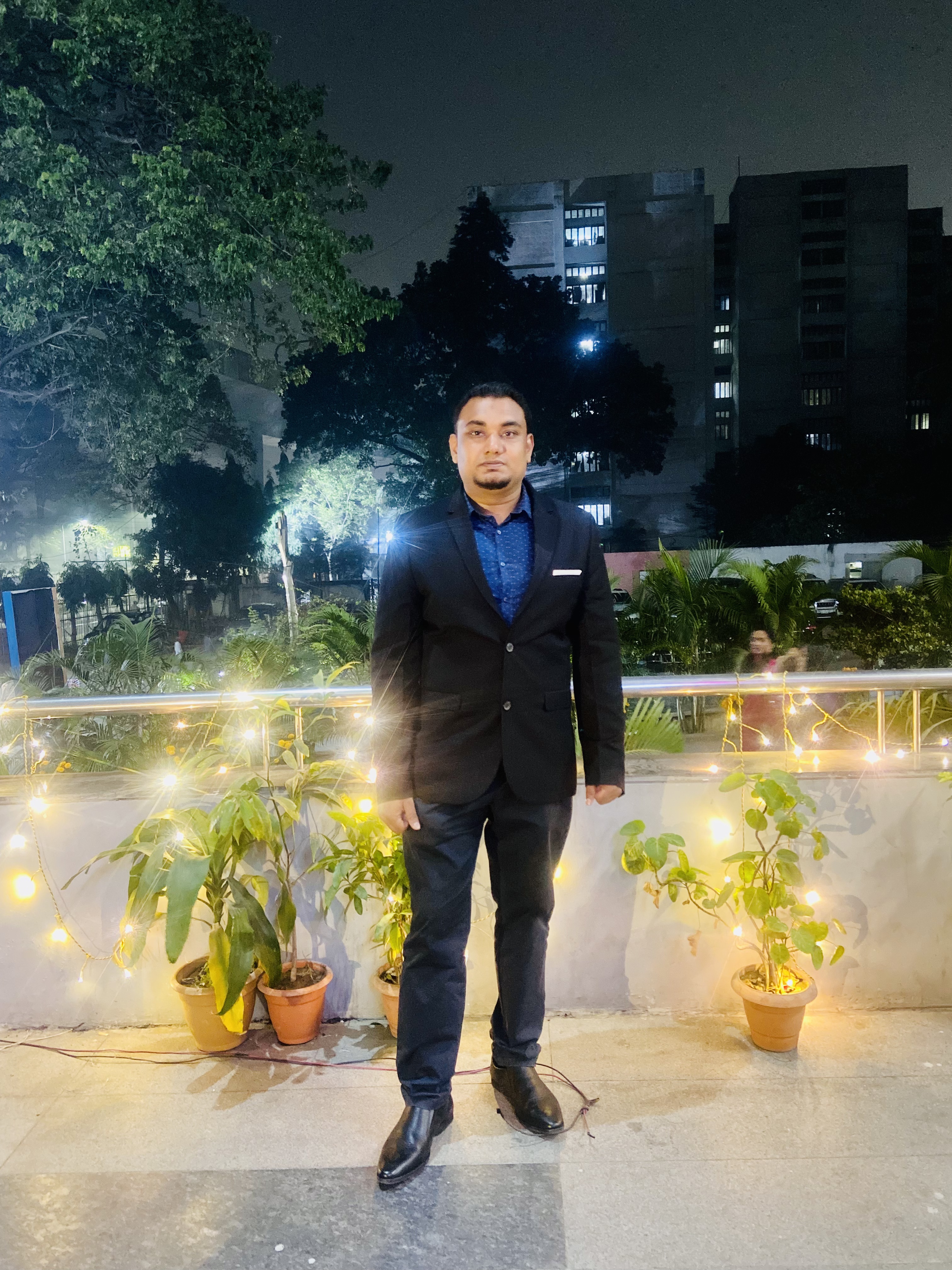Tinder profile picture for @salehin