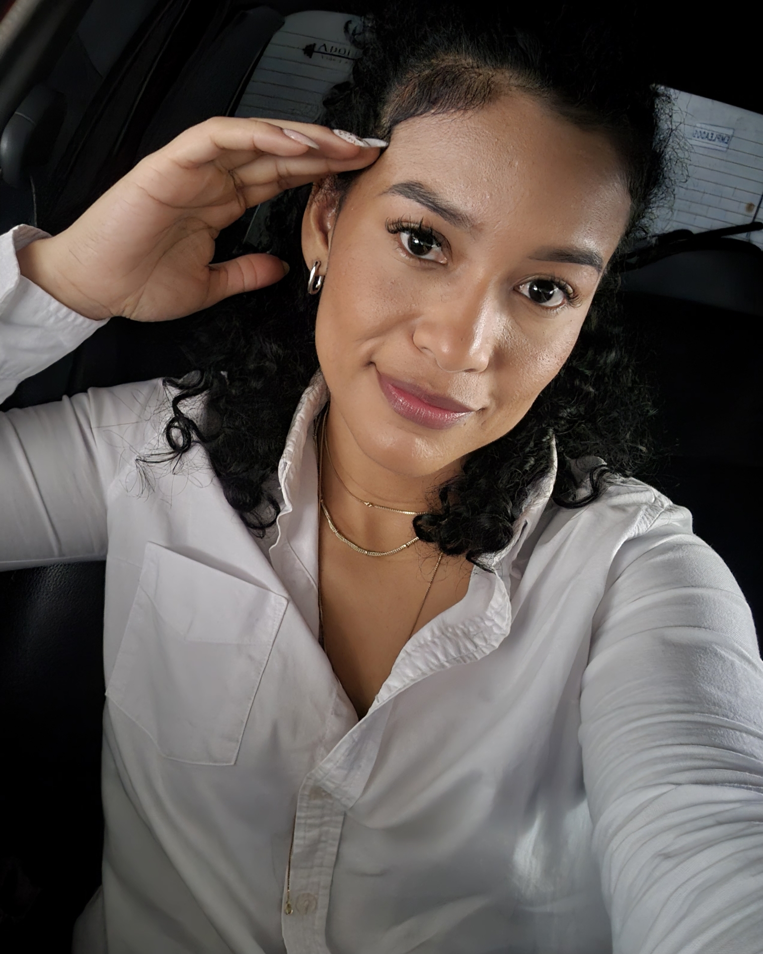 Tinder profile picture for @yade