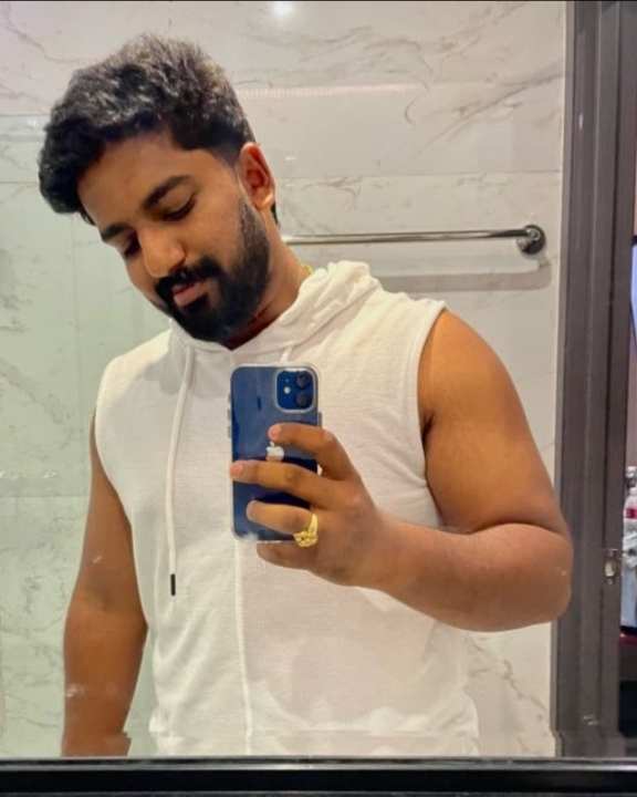 Tinder profile picture for @subash