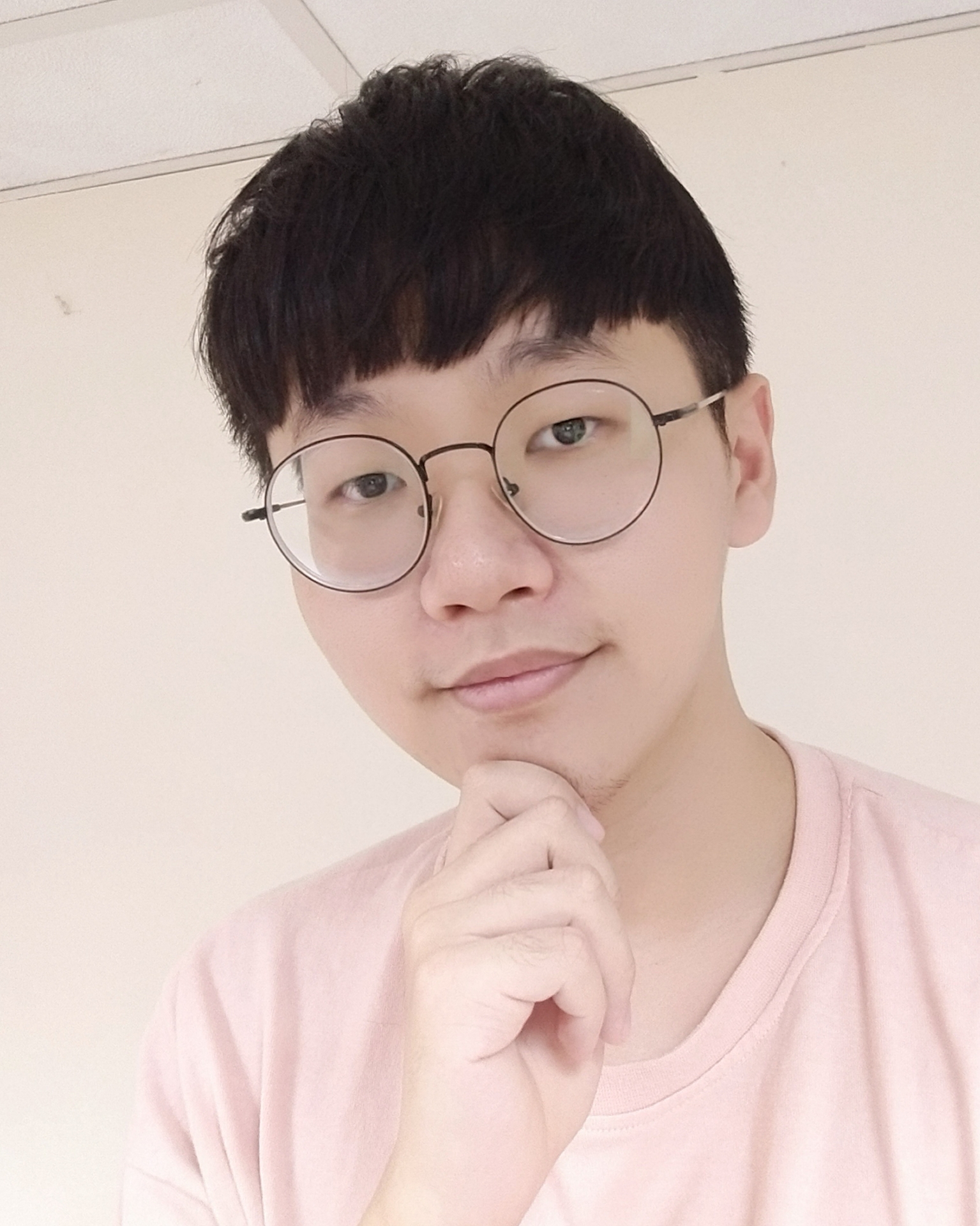Tinder profile picture for @shinou