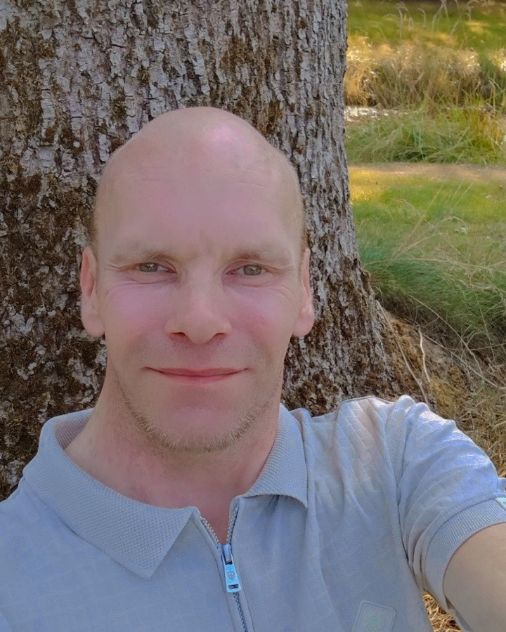 Tinder profile picture for @gmail