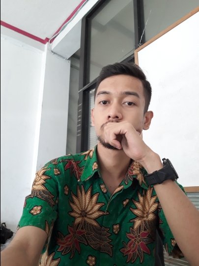 Tinder profile picture for @zaenal