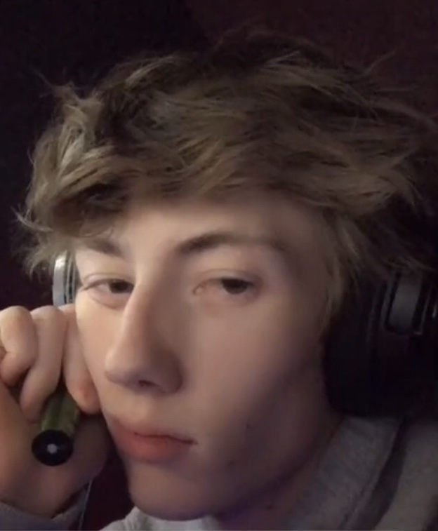 Tinder profile picture for @correct