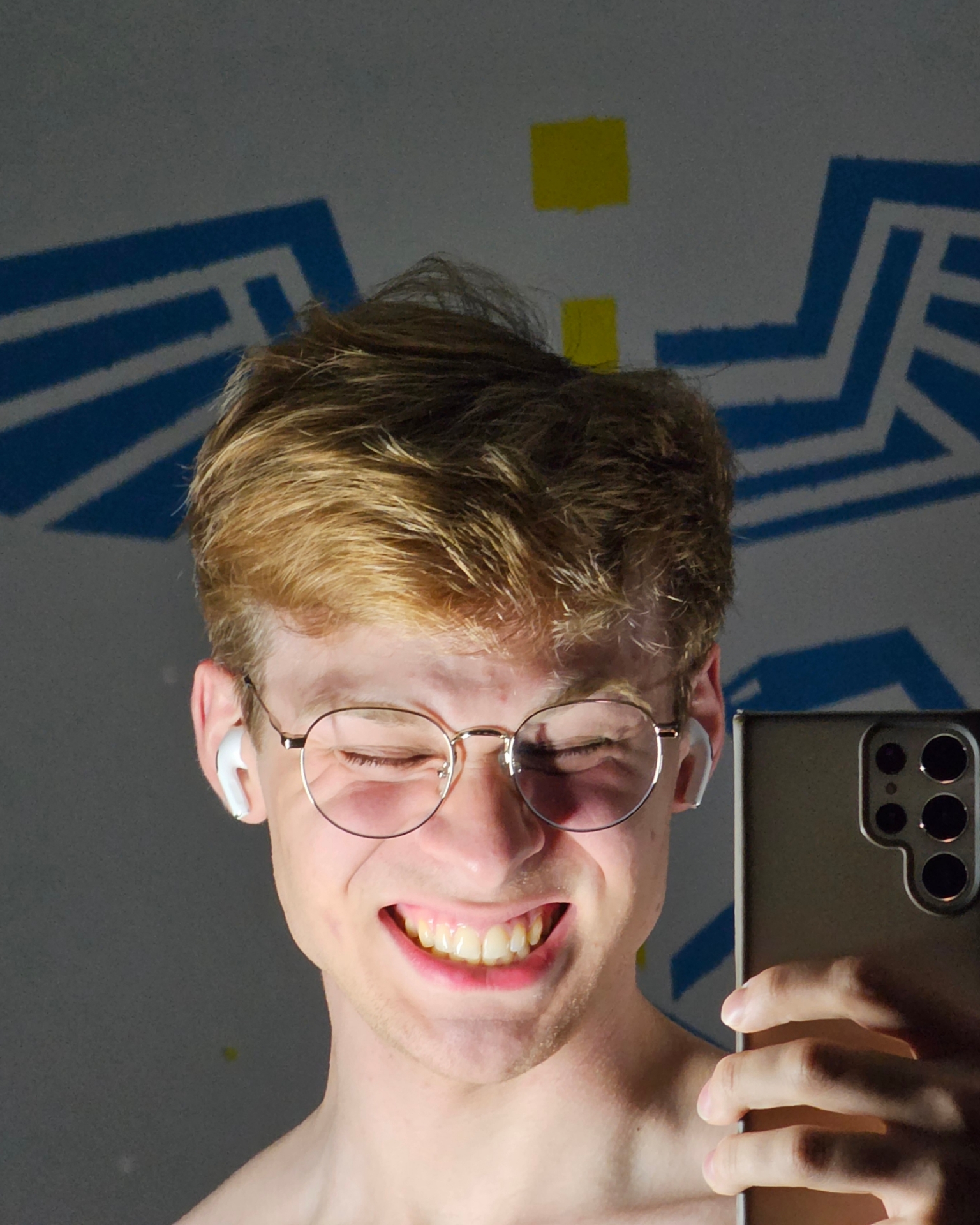 Tinder profile picture for @defibrillator