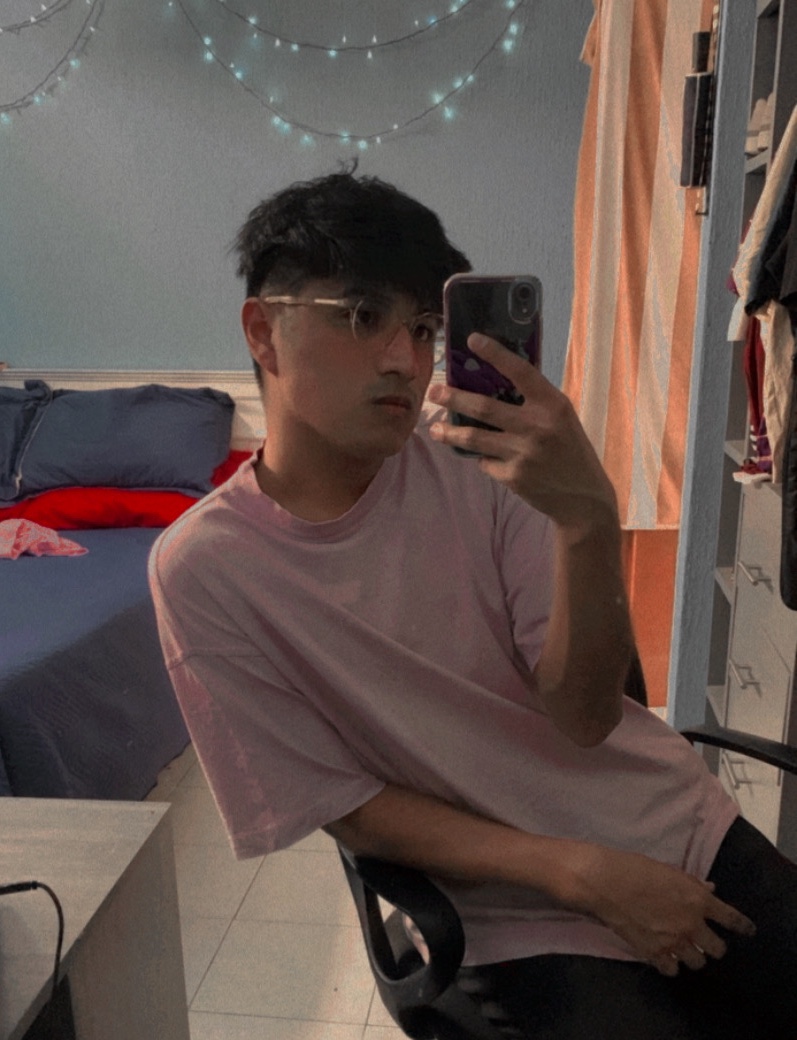 Tinder profile picture for @emit