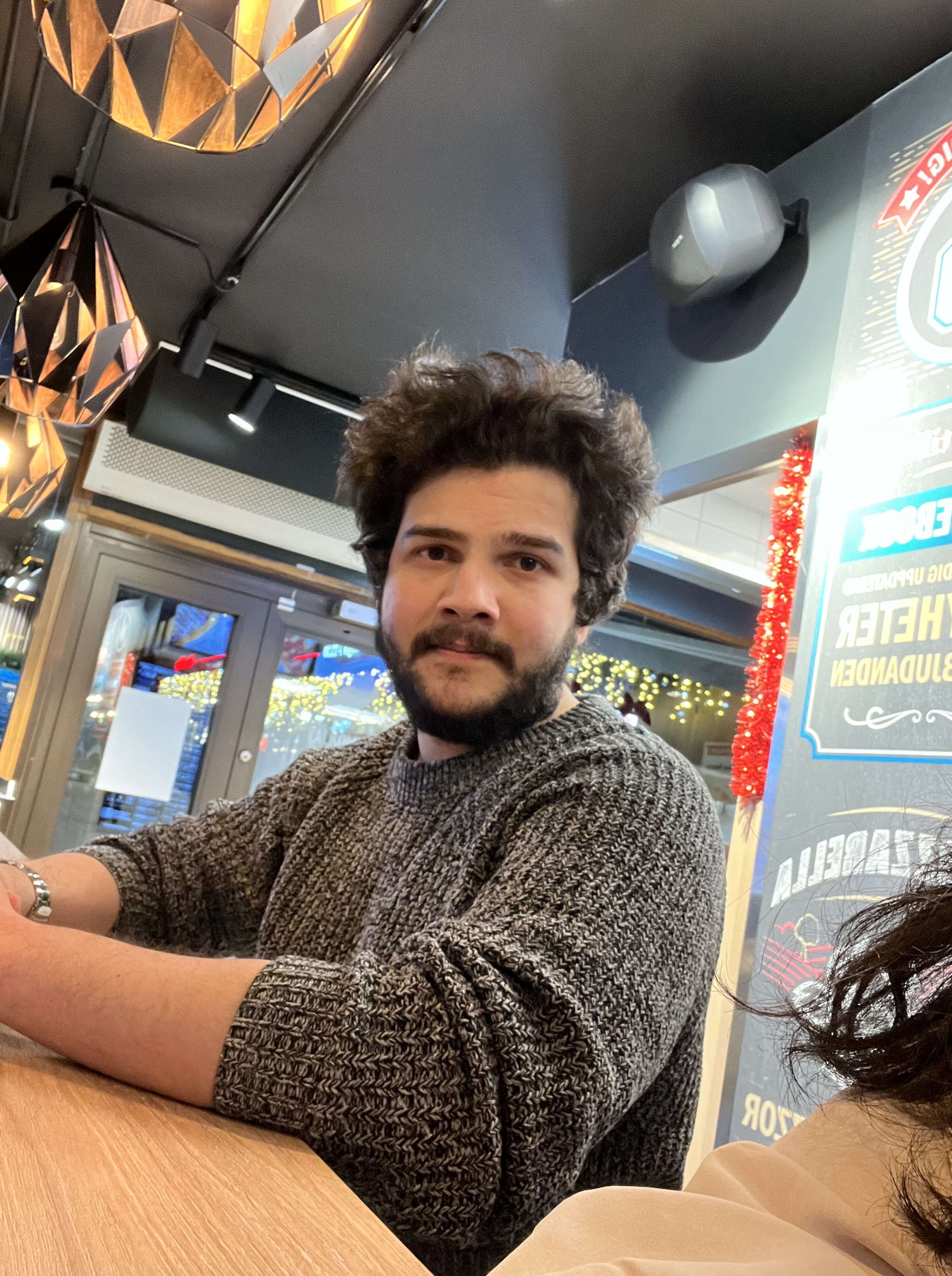 Tinder profile picture for @hakunama