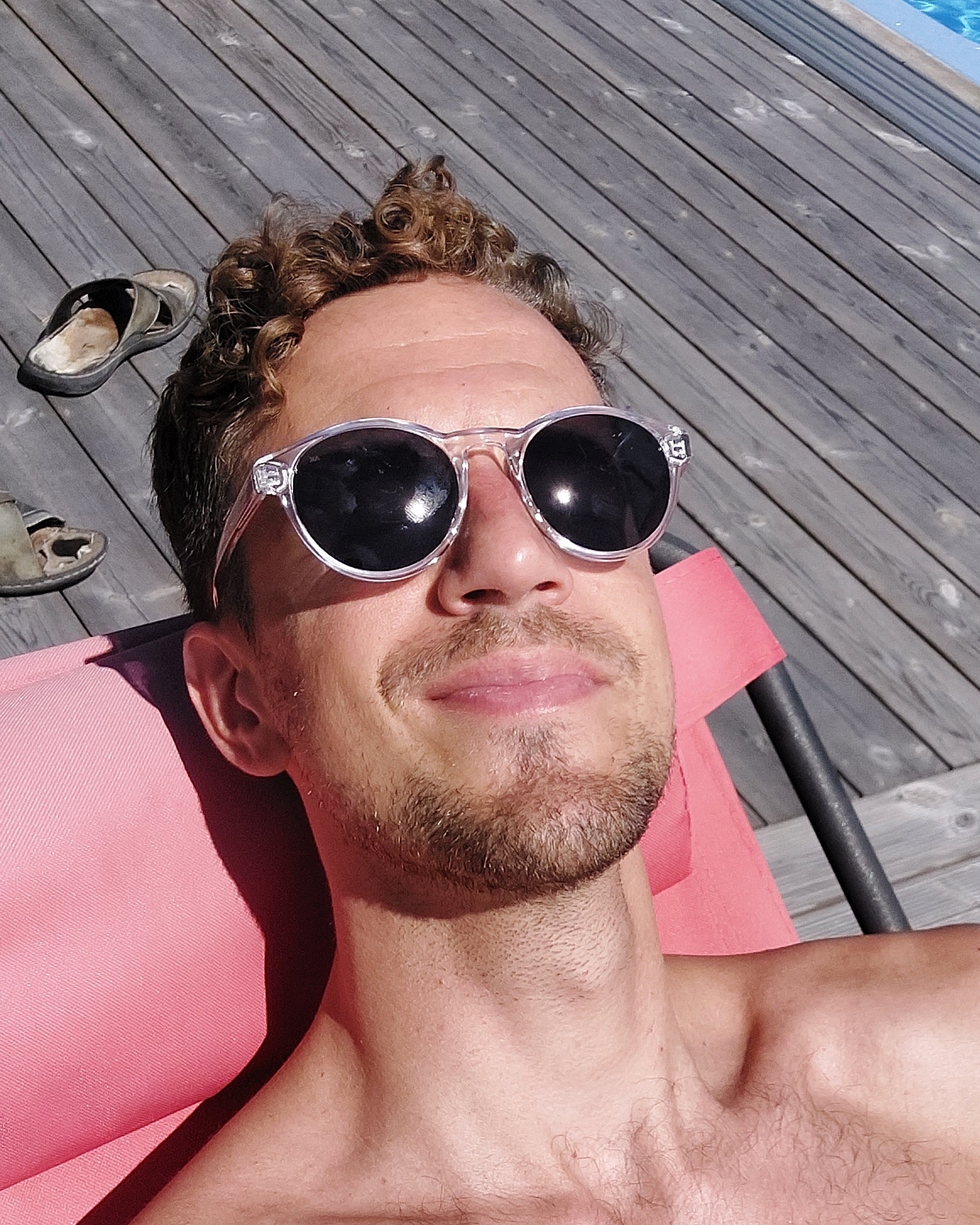 Tinder profile picture for @neddus