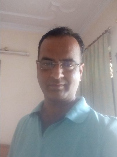 Tinder profile picture for @rehman