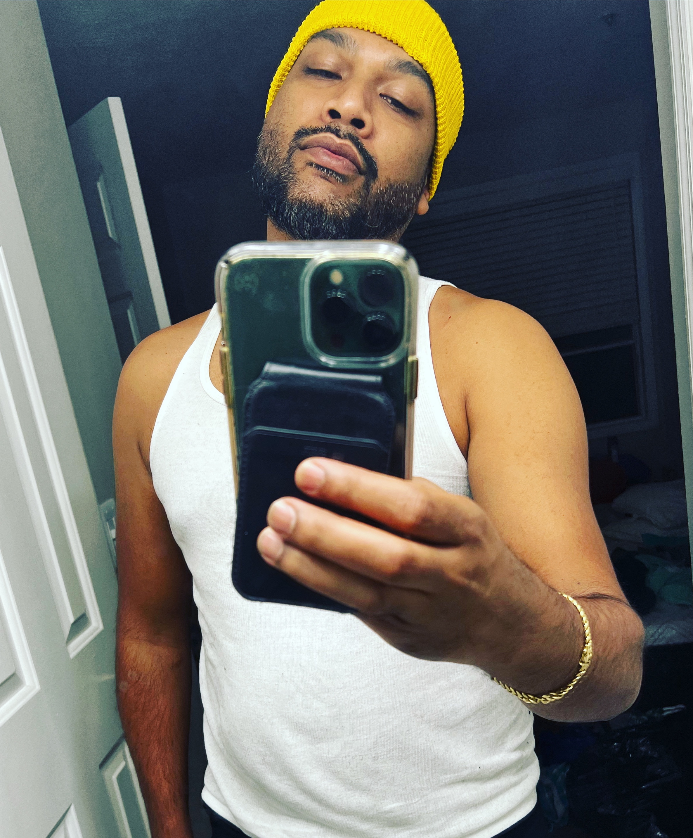 Tinder profile picture for @jungle