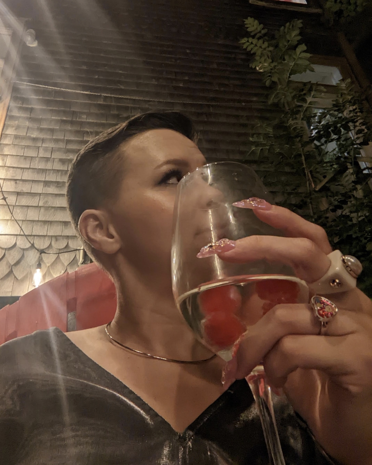 Tinder profile picture for @ashore