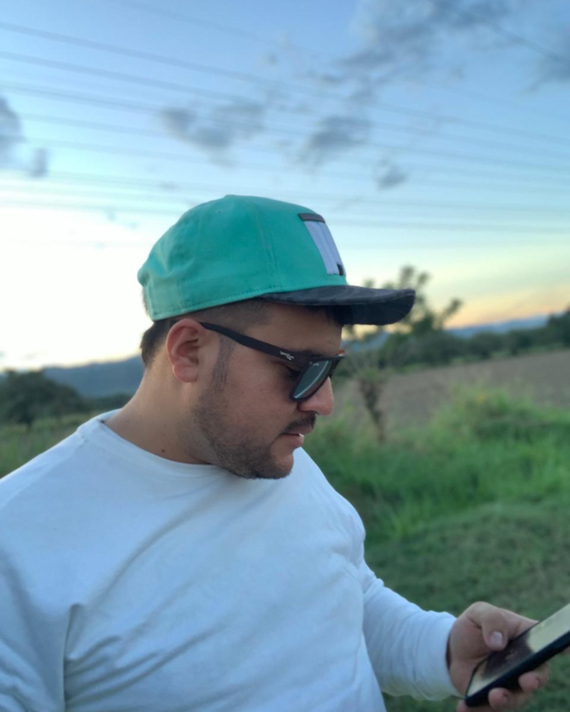 Tinder profile picture for @yesid