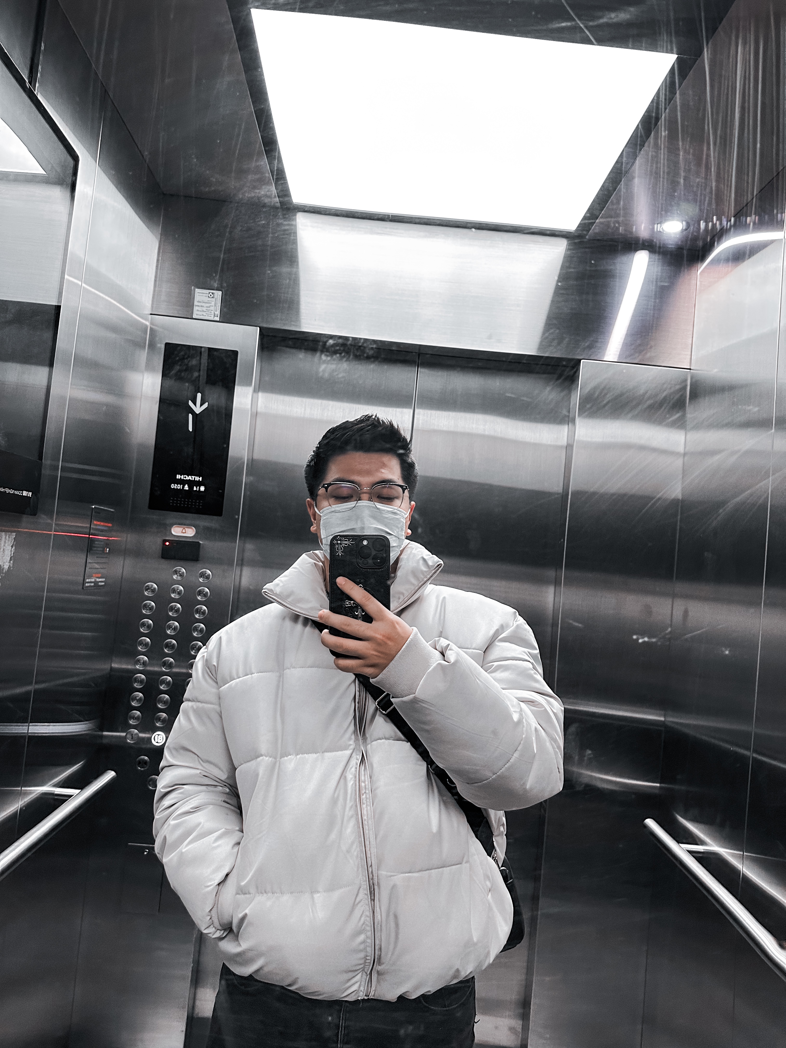 Tinder profile picture for @quanghuy