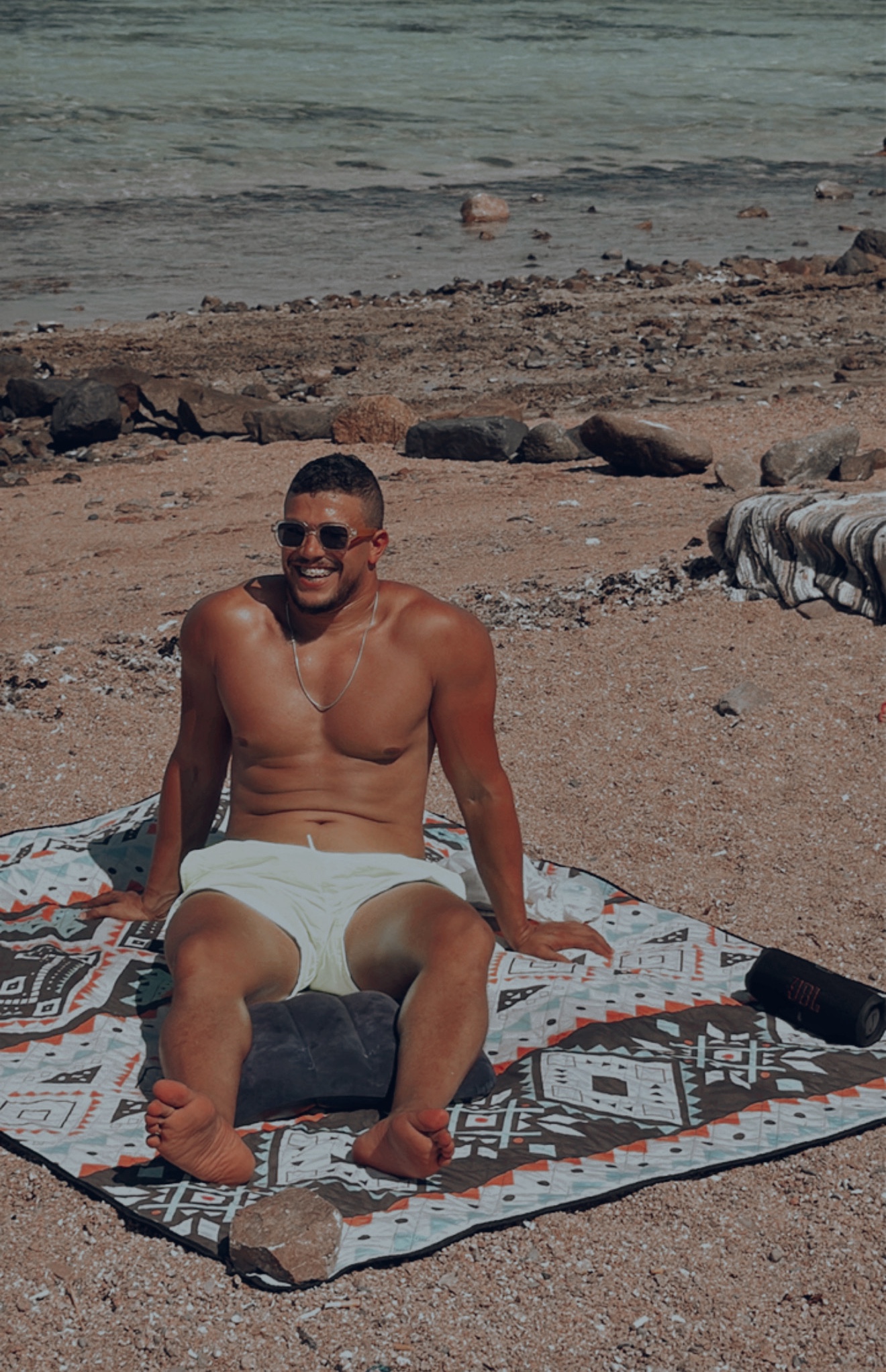 Tinder profile picture for @mustafa