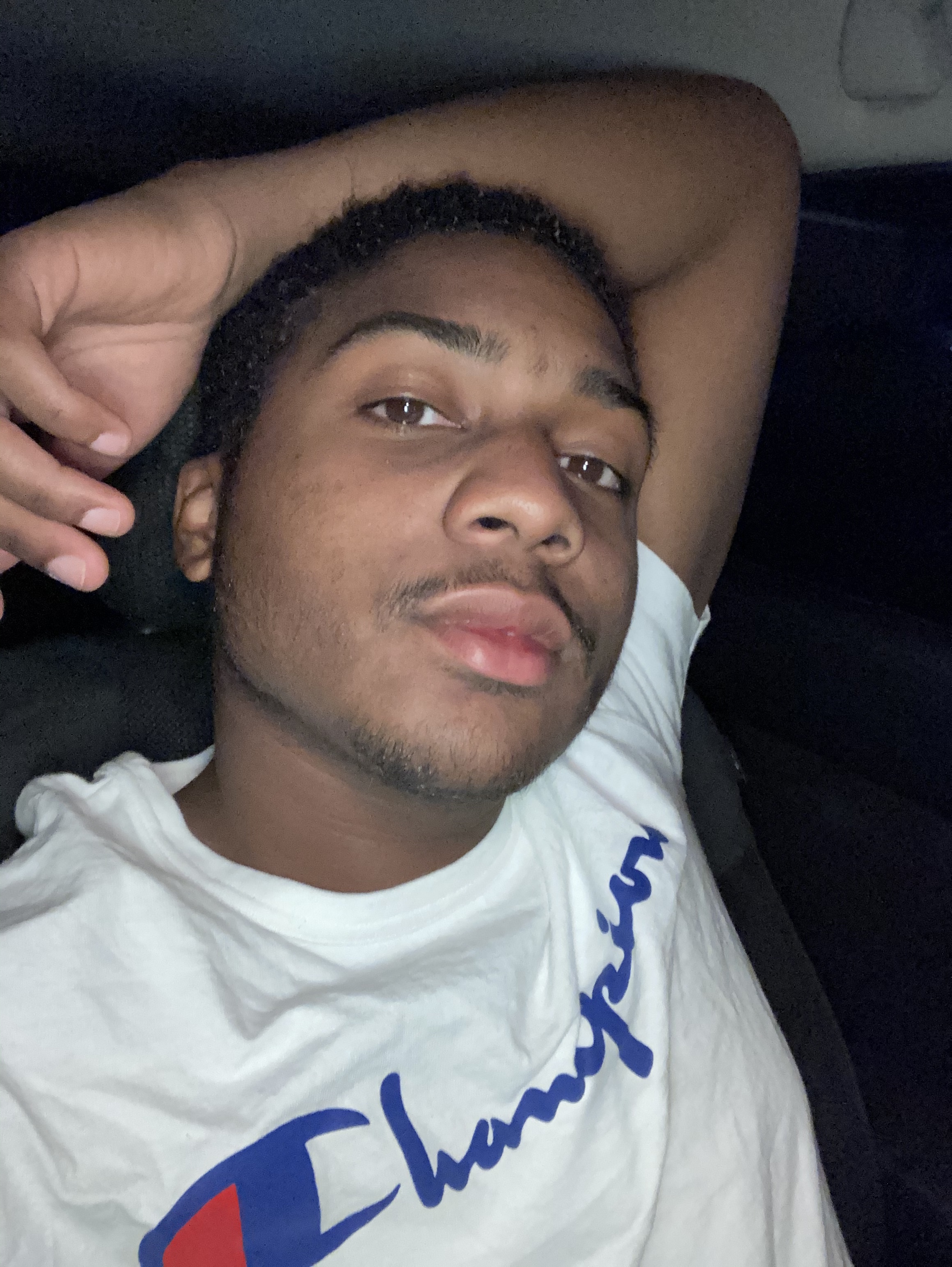 Tinder profile picture for @taz