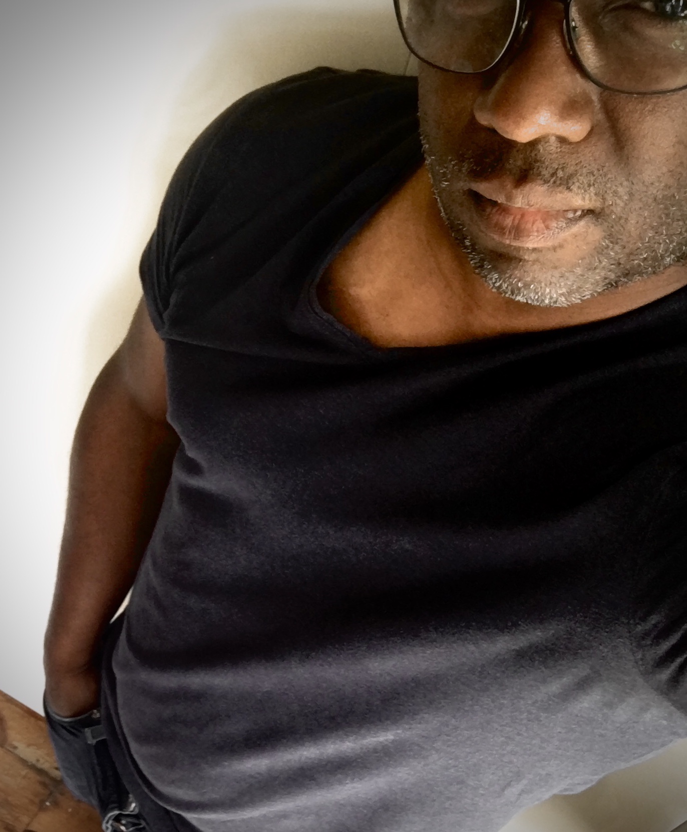 Tinder profile picture for @caribbean