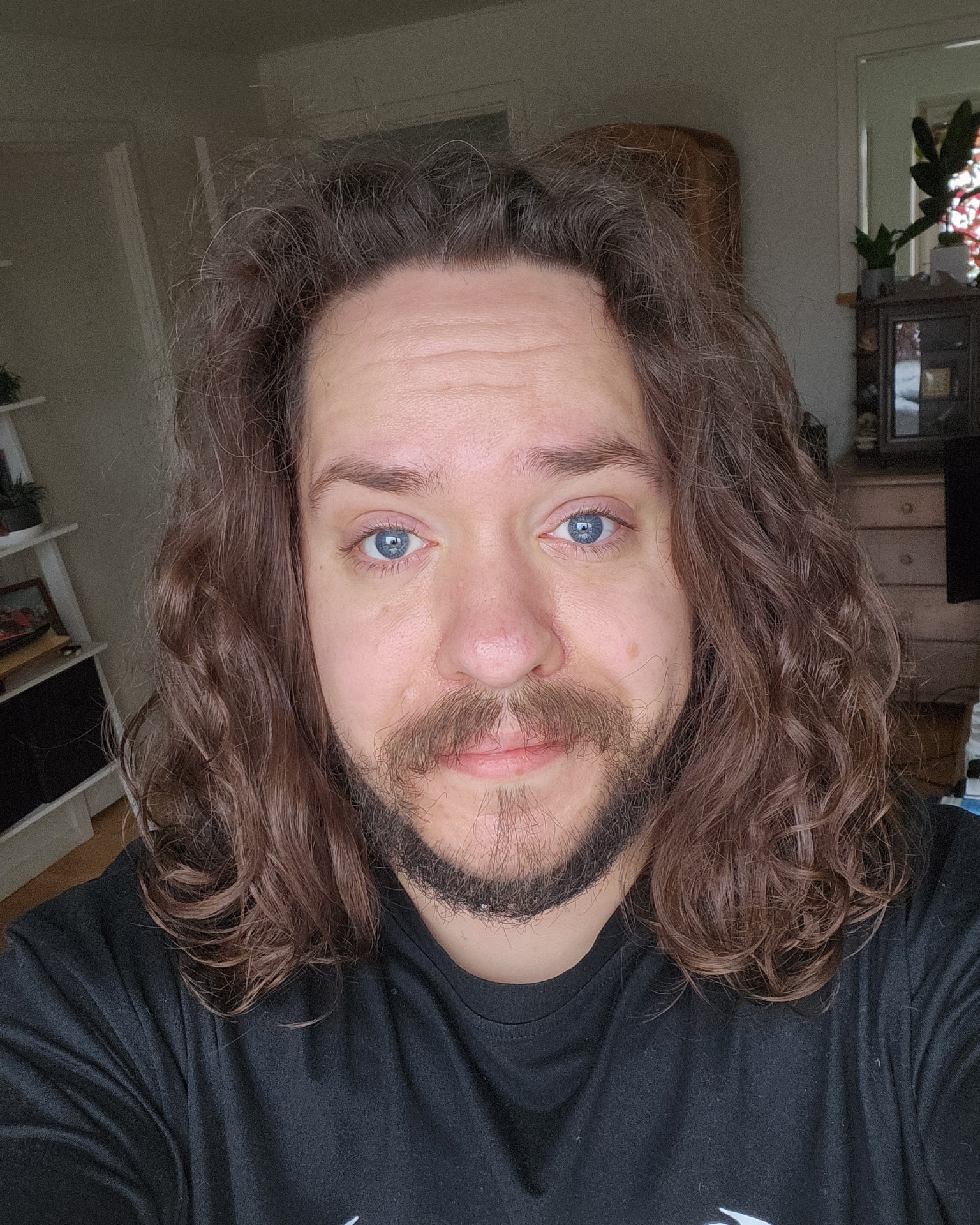 Tinder profile picture for @vor