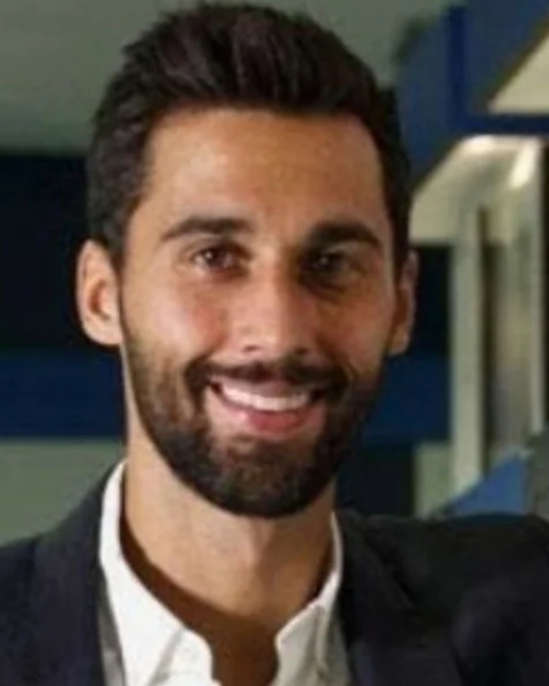 Tinder profile picture for @khm