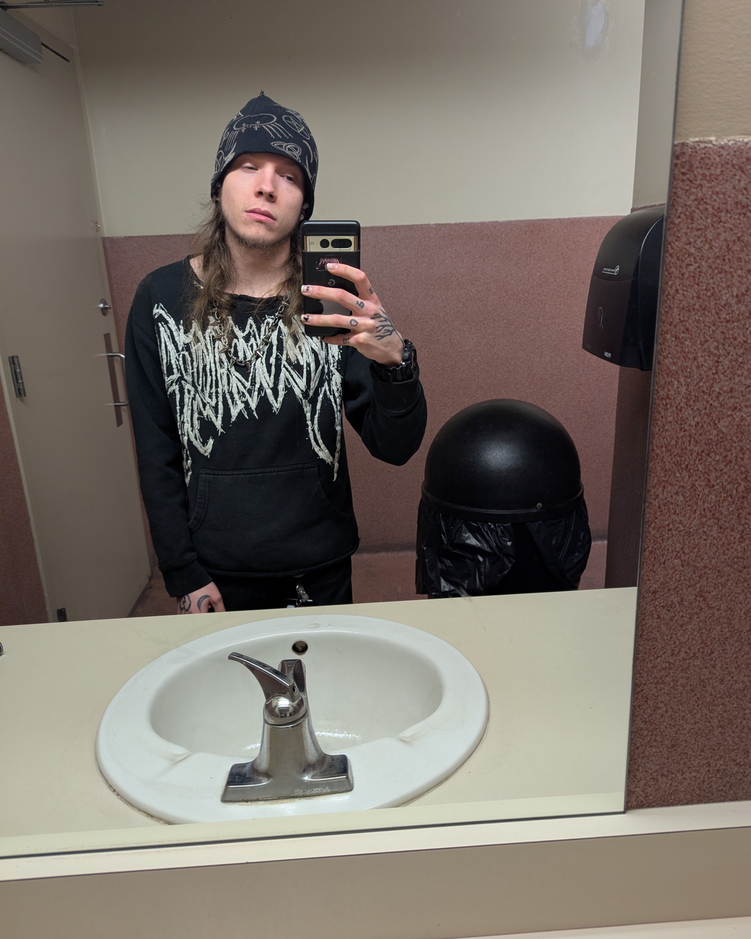 Tinder profile picture for @slaughtered