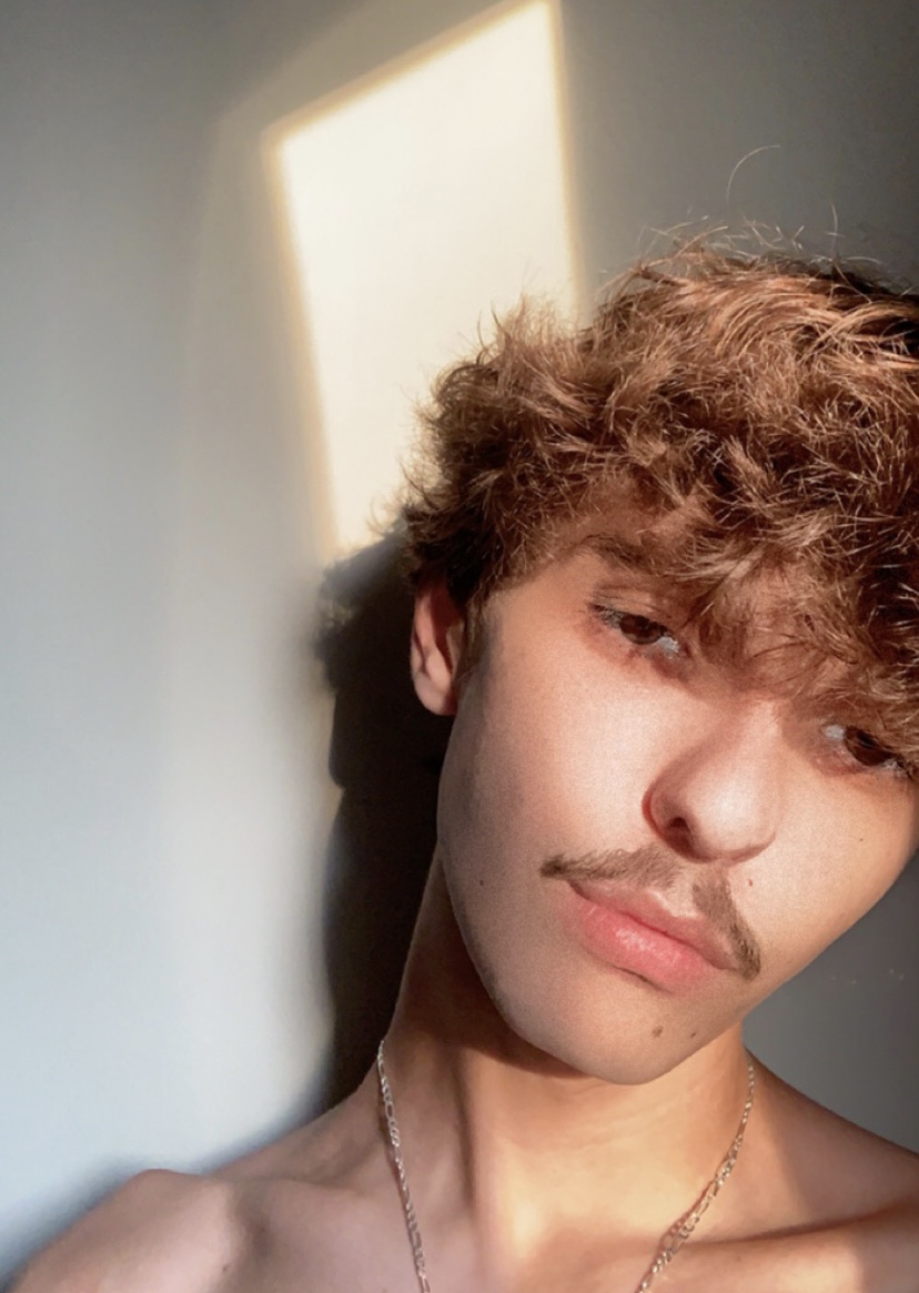 Tinder profile picture for @wrapped