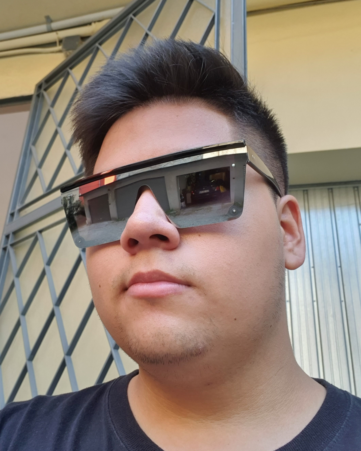 Tinder profile picture for @carlo