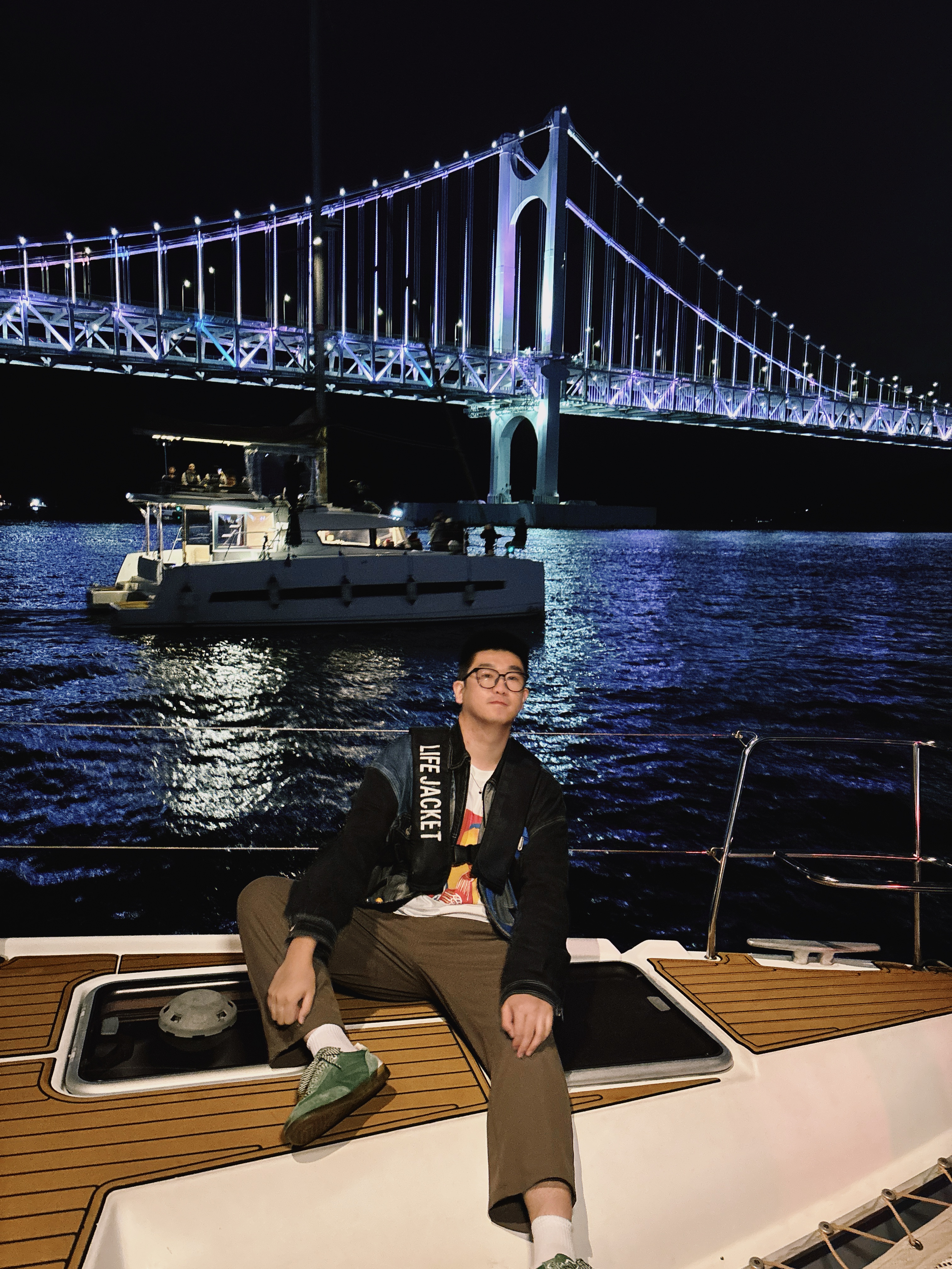 Tinder profile picture for @barry