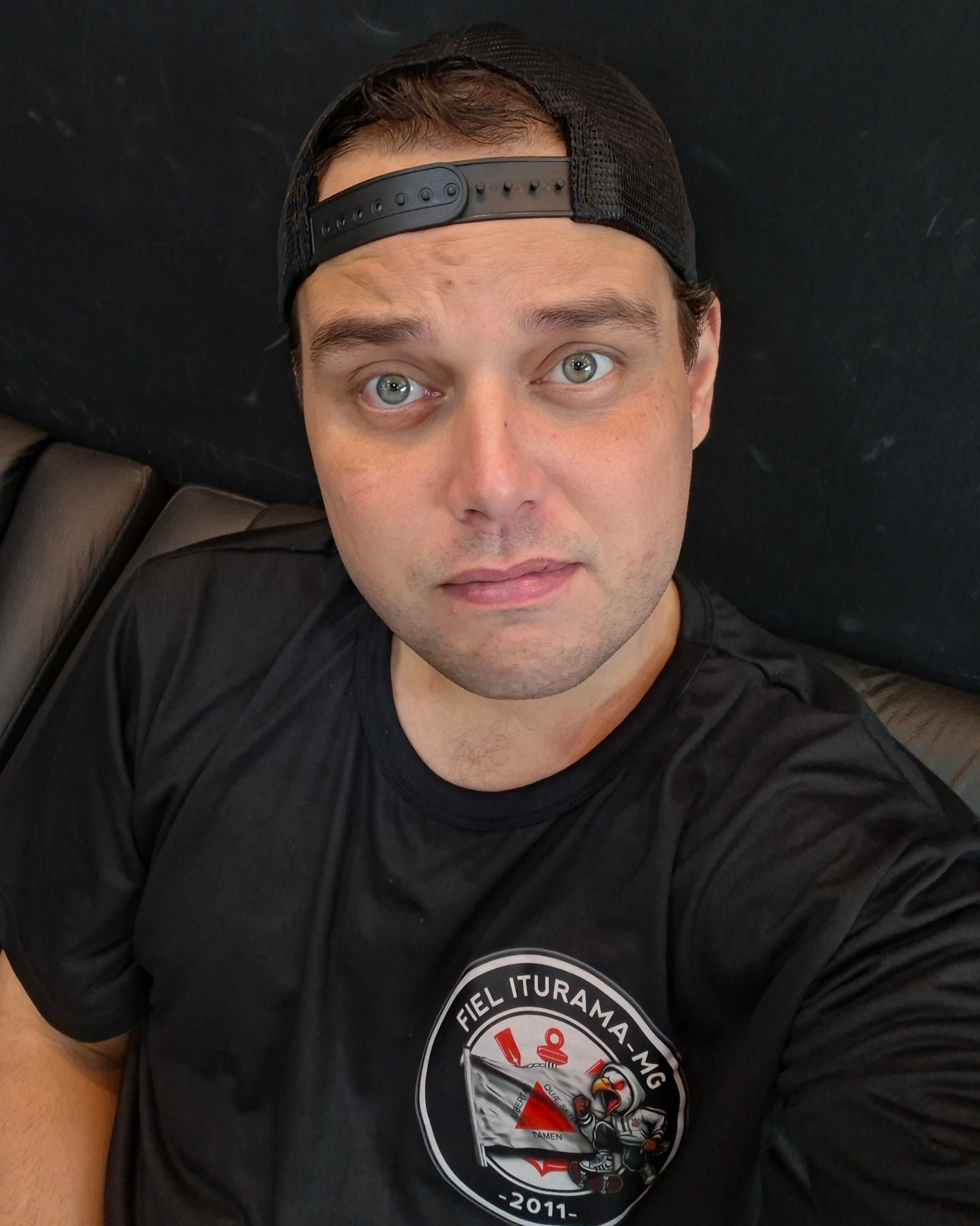 Tinder profile picture for @hb