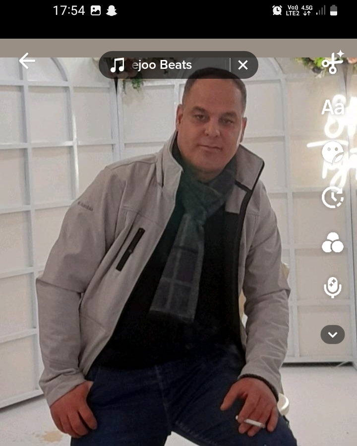 Tinder profile picture for @iletisim