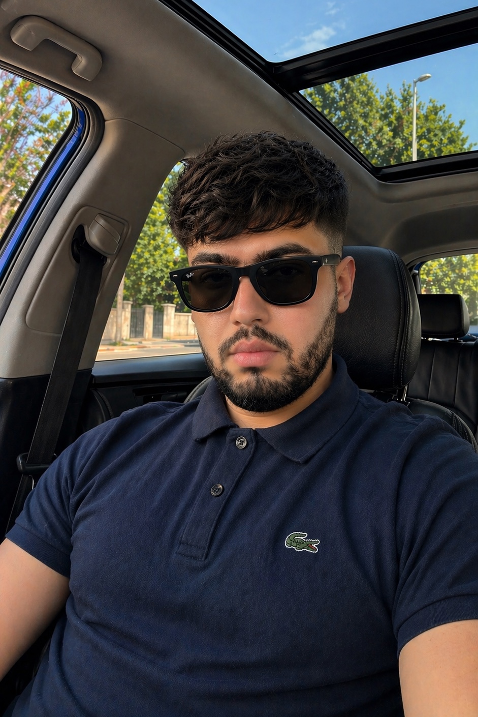 Tinder profile picture for @invincible
