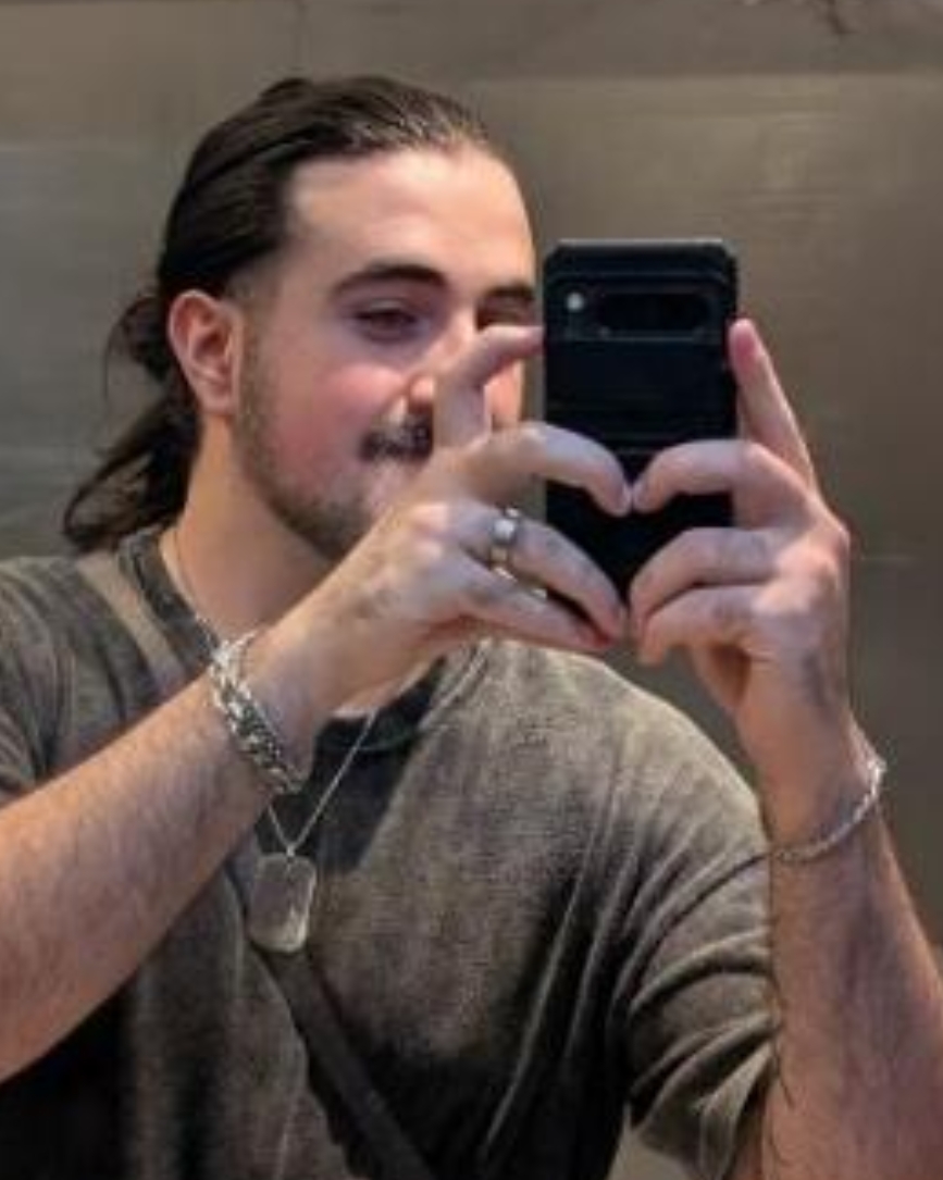 Tinder profile picture for @harel
