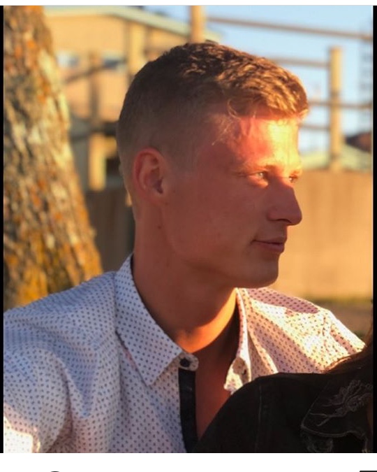 Tinder profile picture for @sweden