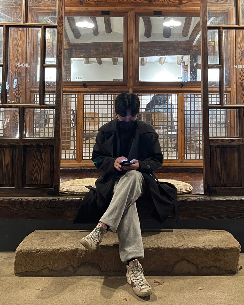 Tinder profile picture for @noob