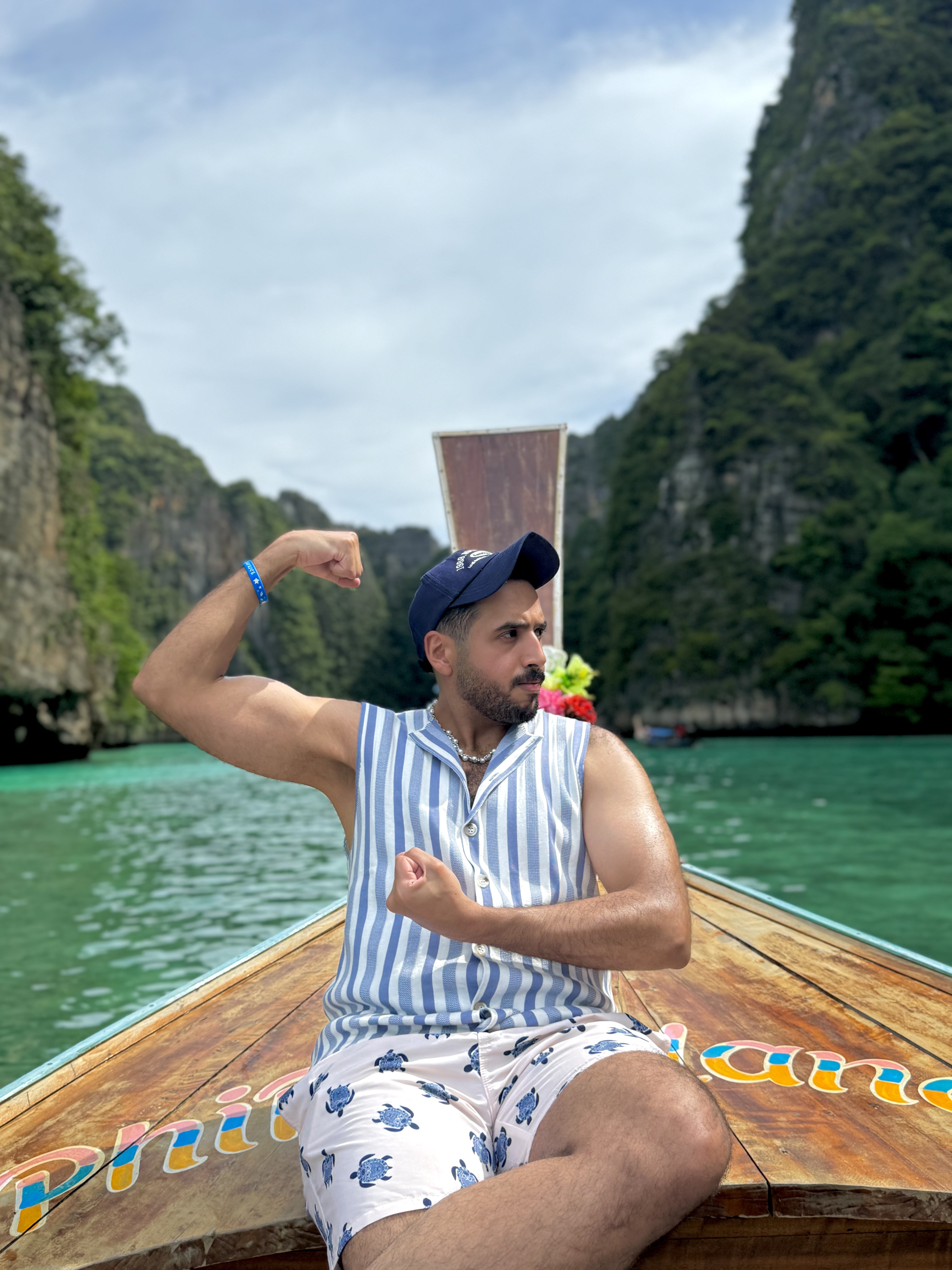 Tinder profile picture for @xiv