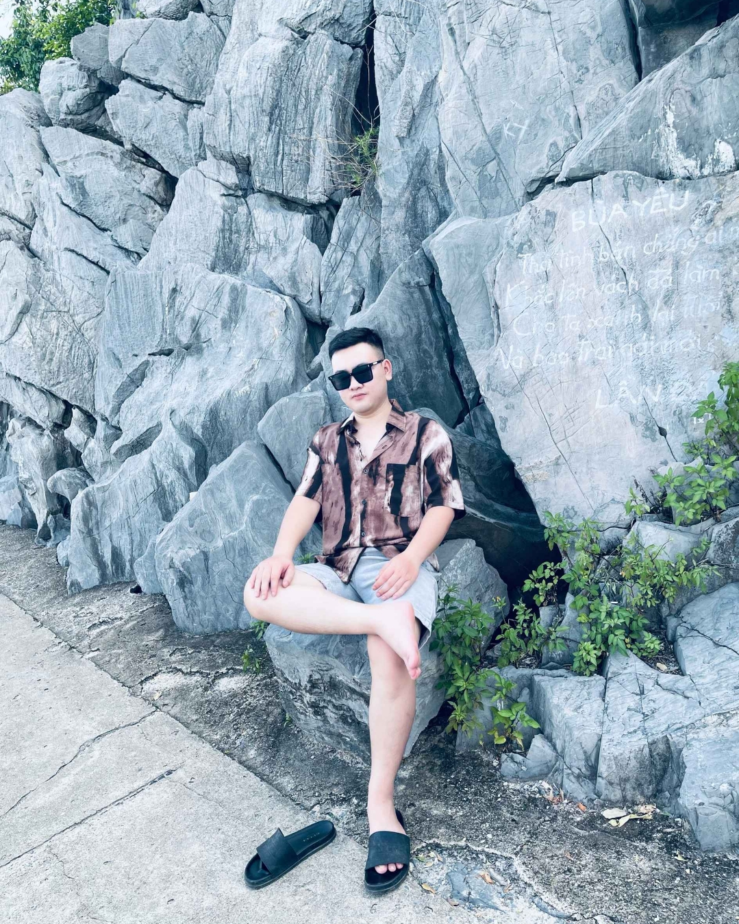Tinder profile picture for @dung