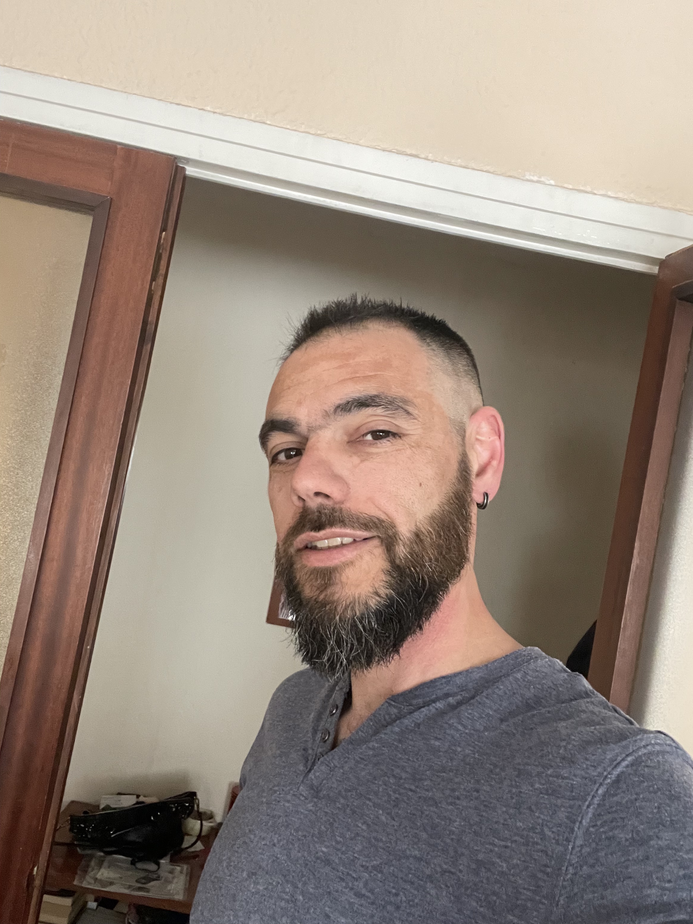 Tinder profile picture for @frank