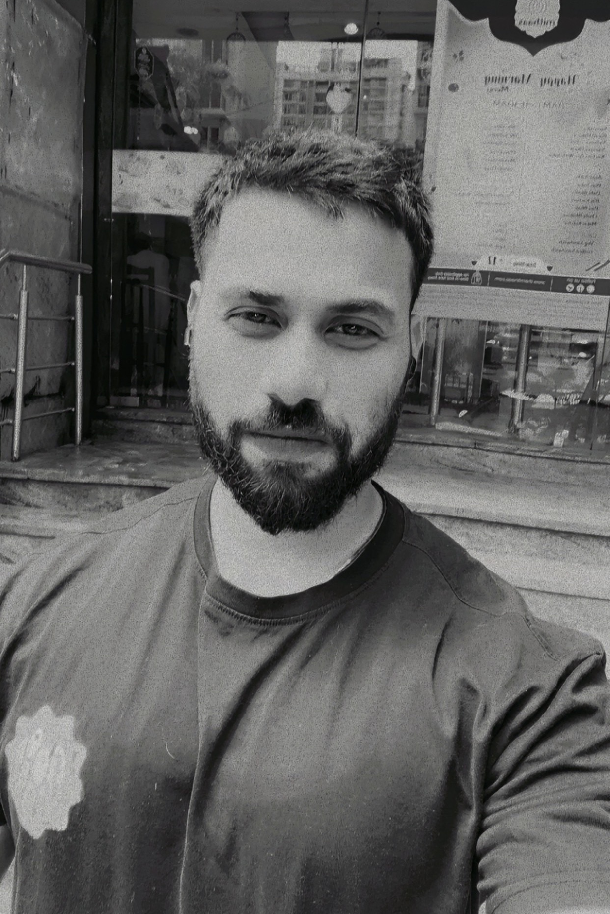 Tinder profile picture for @pheonixx