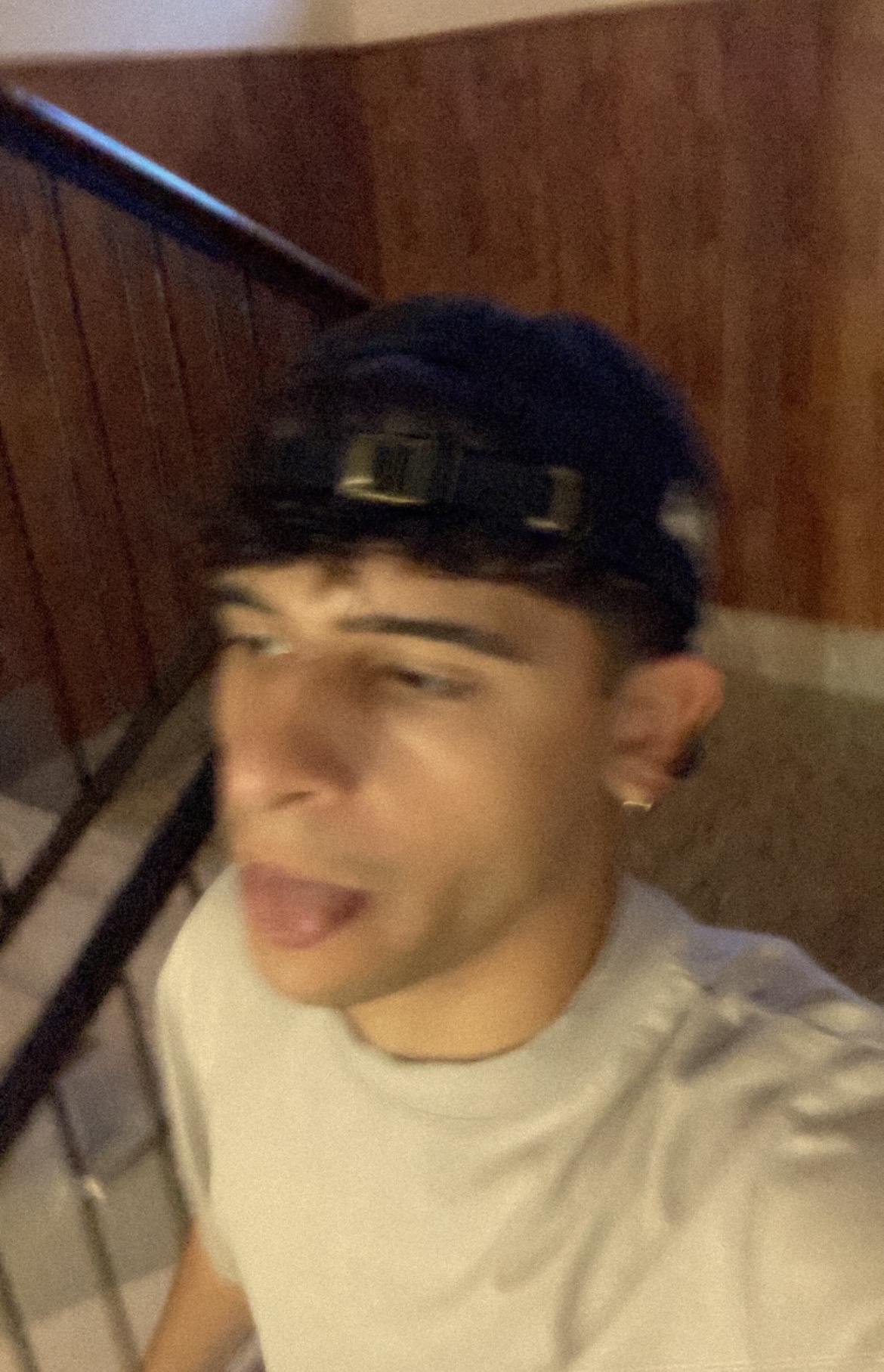 Tinder profile picture for @nicozurru