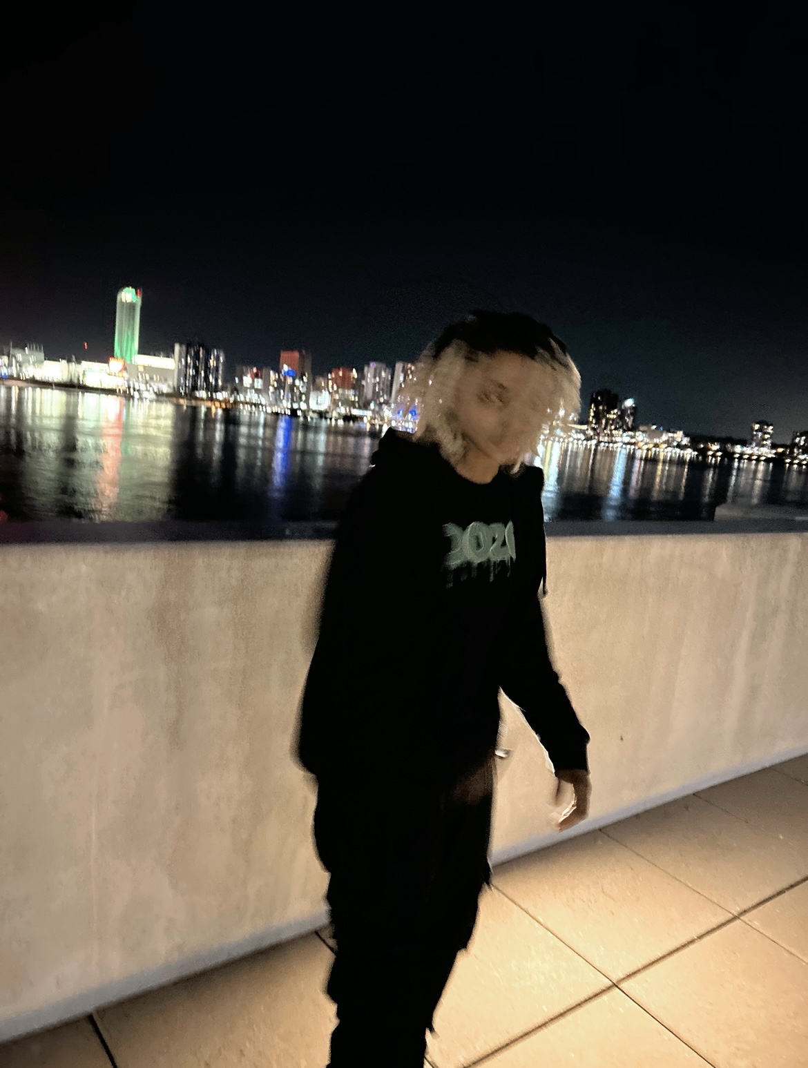 Tinder profile picture for @sixx