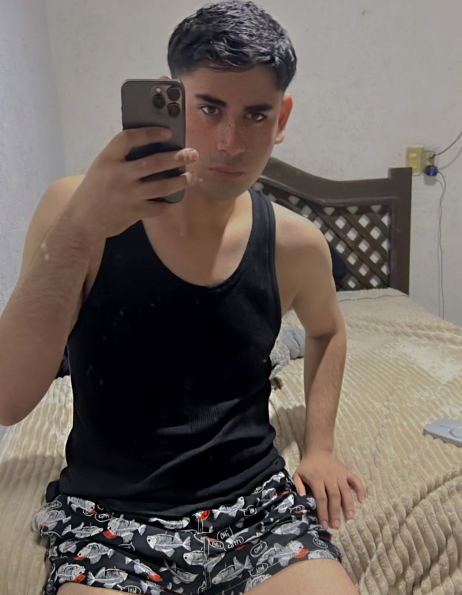 Tinder profile picture for @jaime08