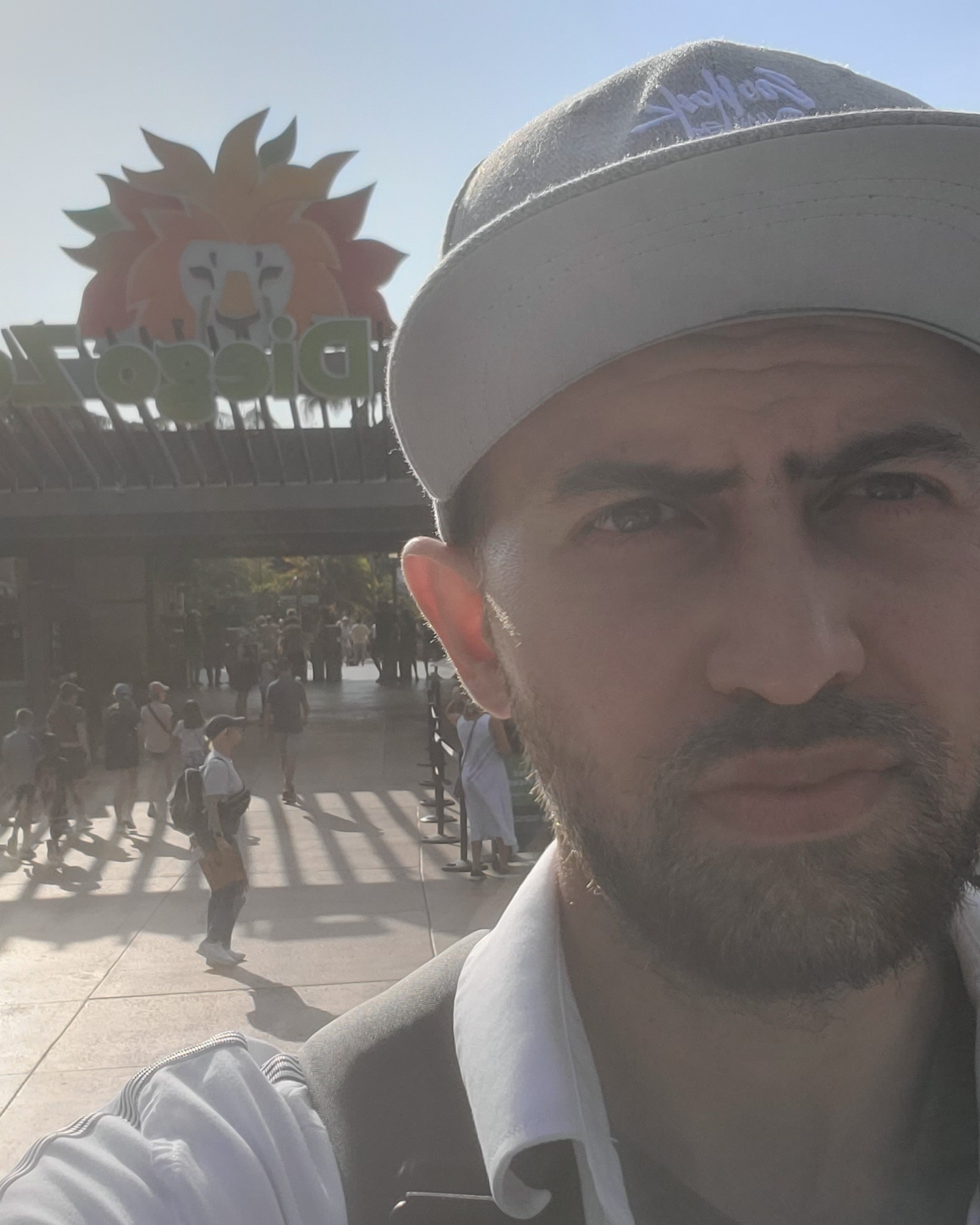 Tinder profile picture for @afghanistan