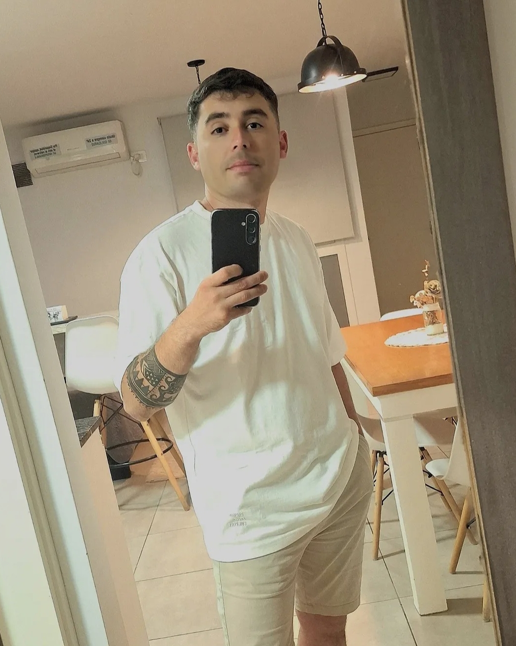 Tinder profile picture for @rodri