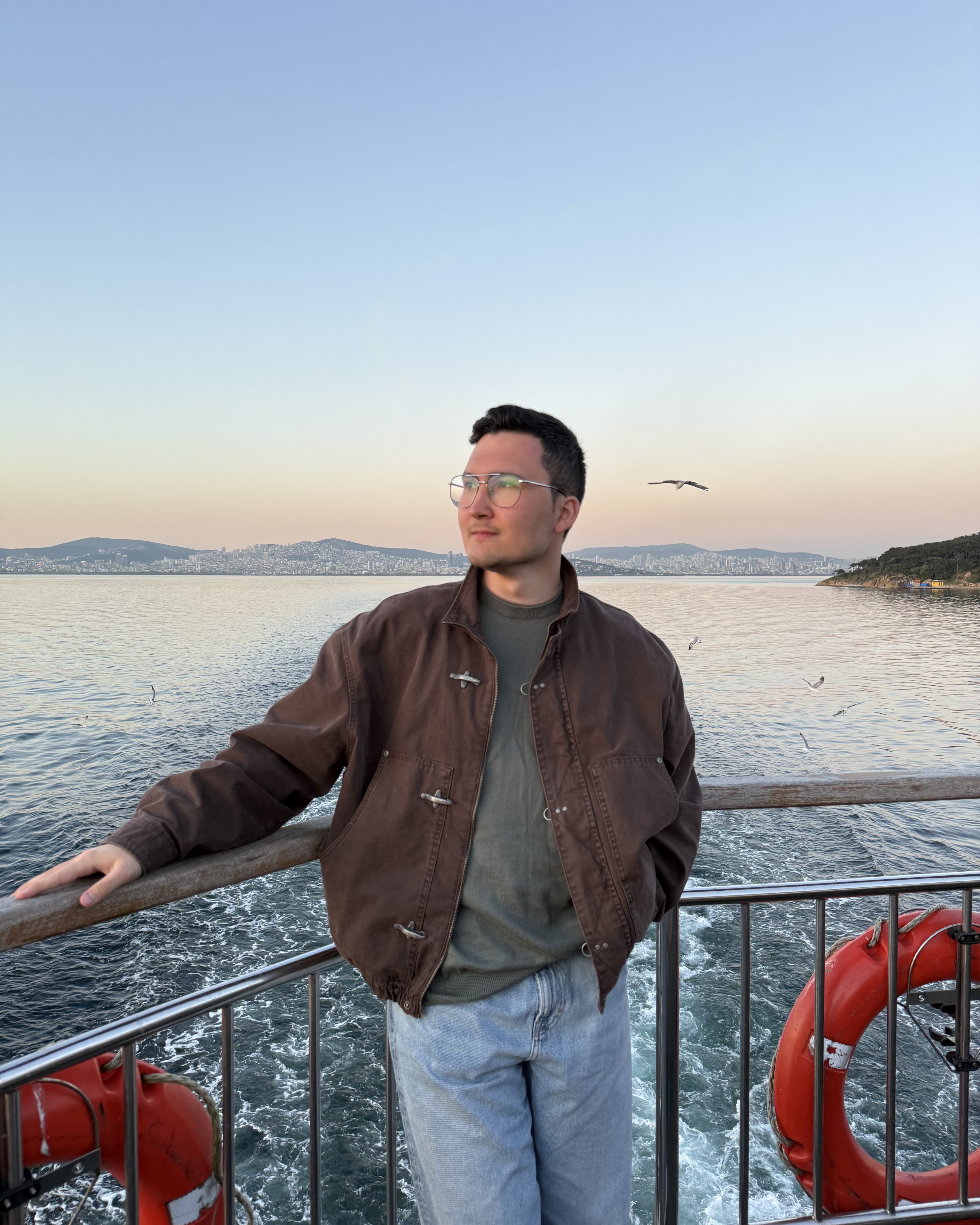 Tinder profile picture for @russ